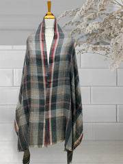 WOMEN WOOLEN STOLE CHECKS