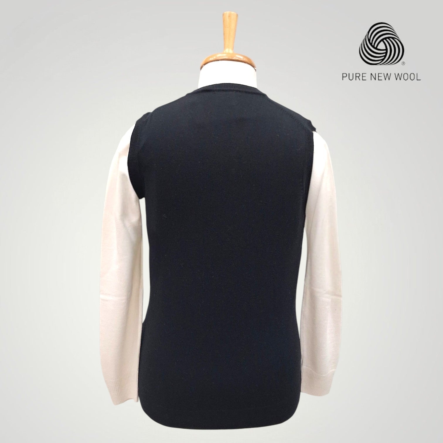 MEN'S SLEEVELESS ITALIAN PURE WOOL SWEATER