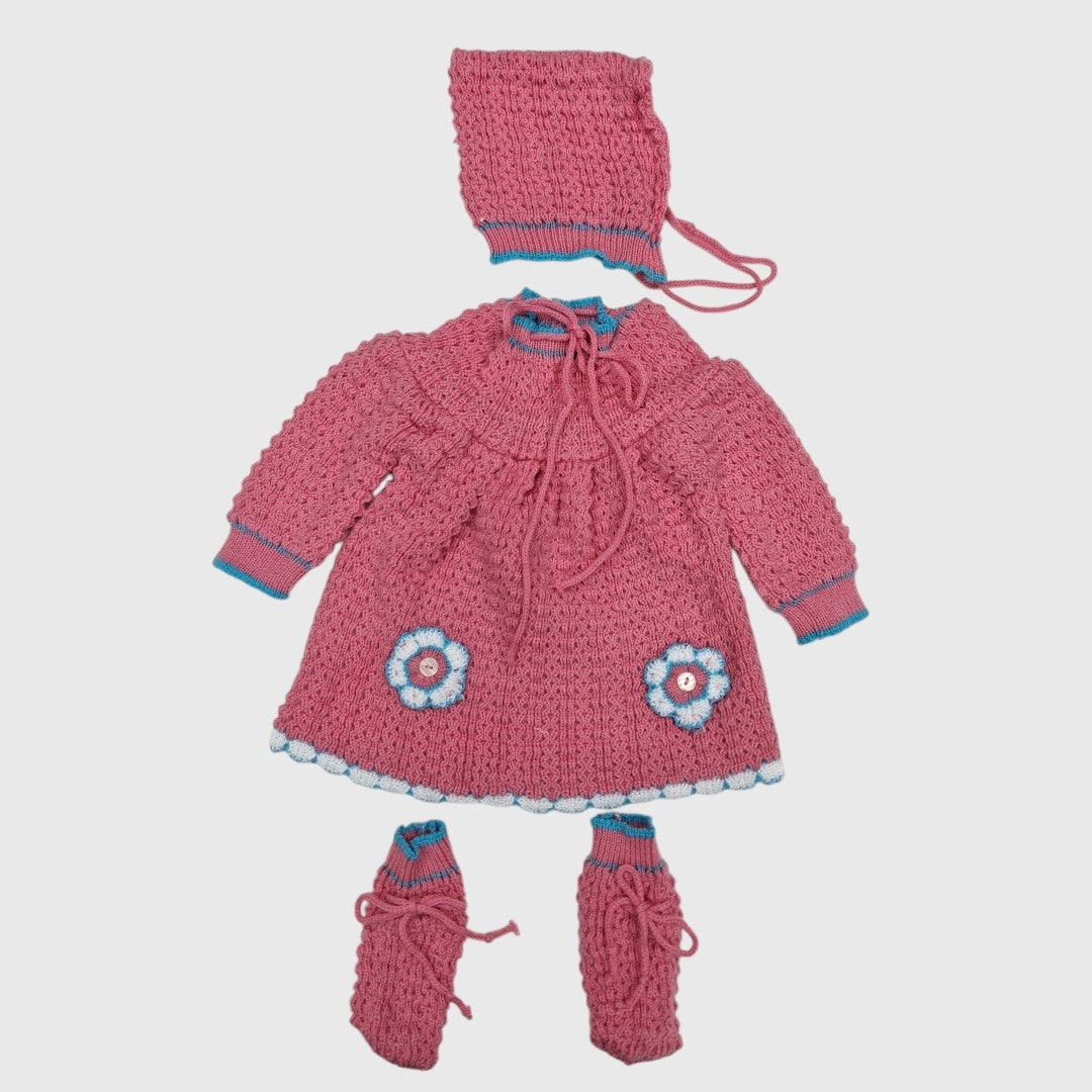 NEW BORN HAND MADE WOOLEN SET