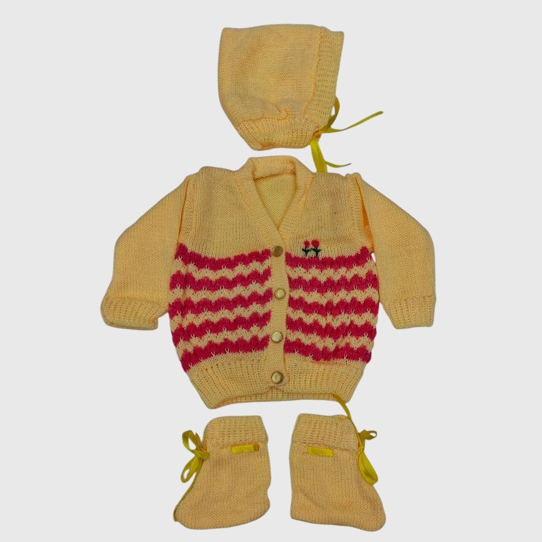 NEW BORN HAND MADE WOOLEN SET