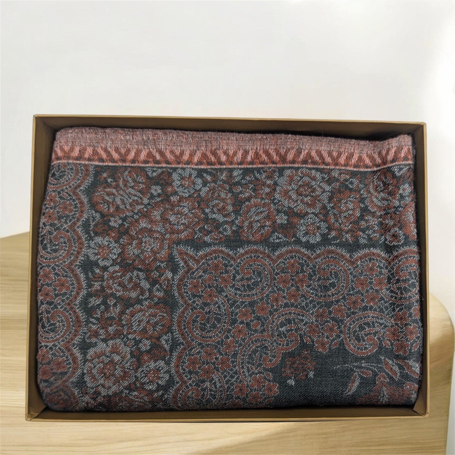 WOMEN'S PURE WOOL SHAWL