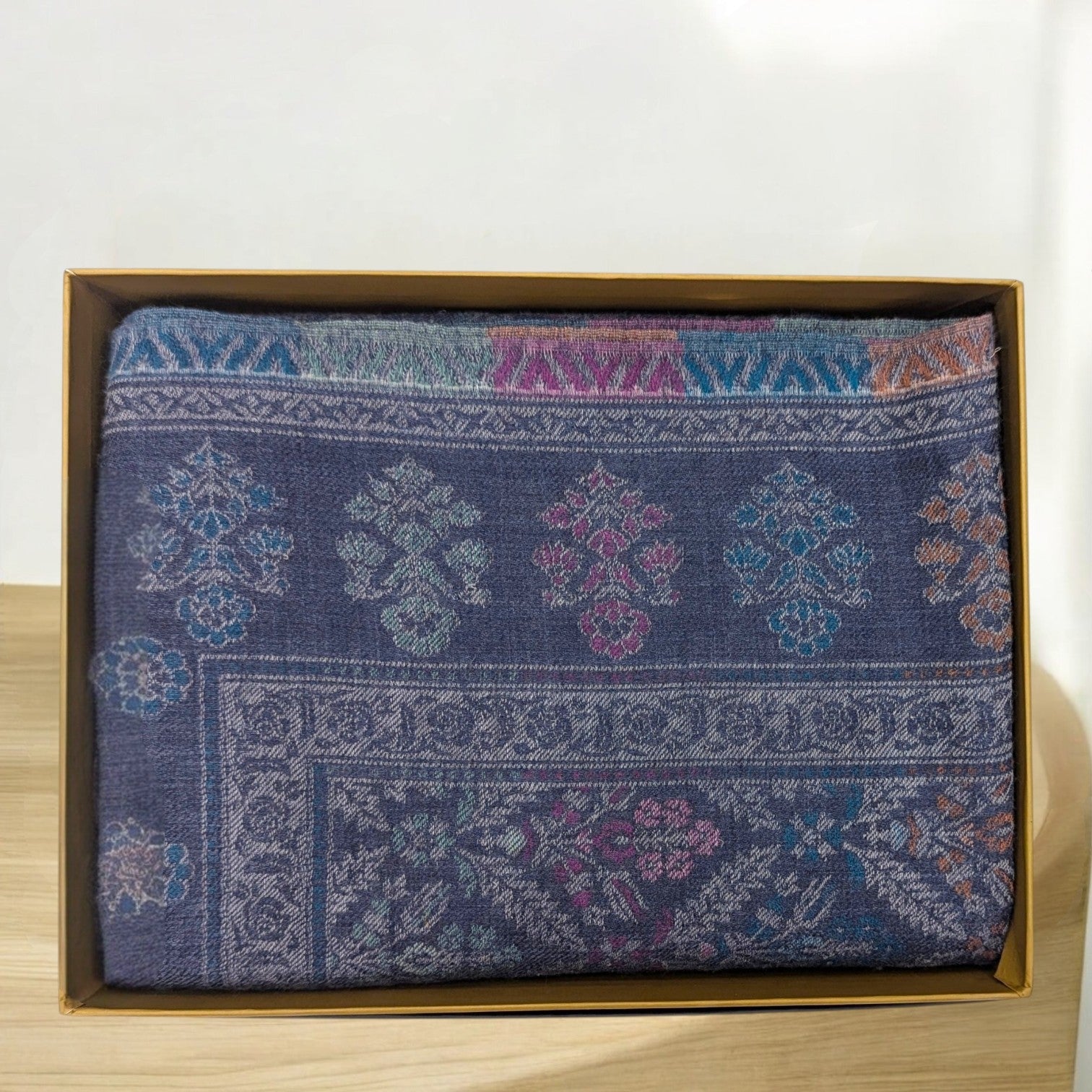 WOMEN'S PURE WOOL SHAWL