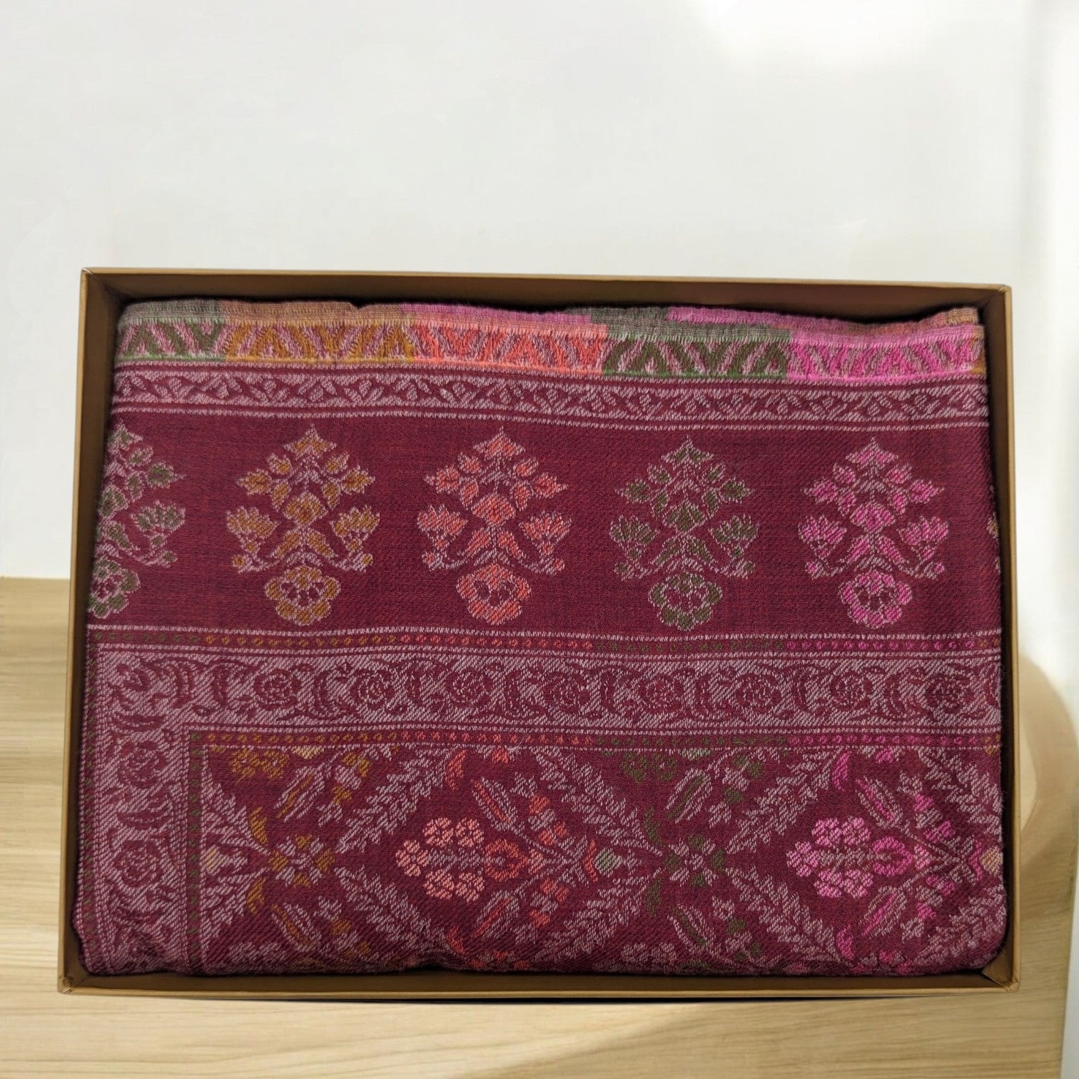 WOMEN'S PURE WOOL SHAWL