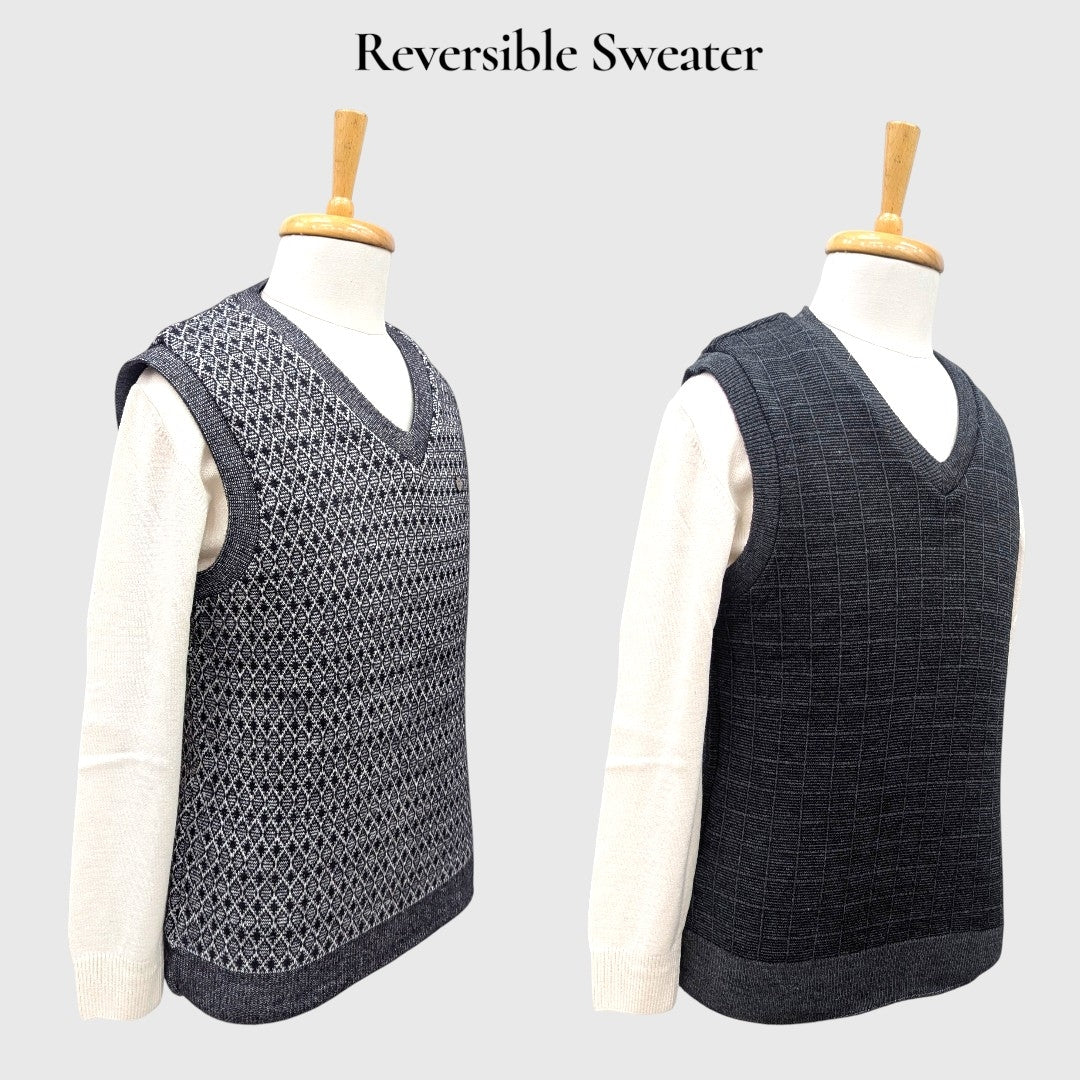 MEN'S SLEEVELESS REVERSIBLE SWEATER
