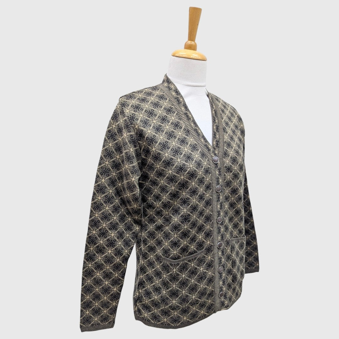 WOMEN'S V NECK CARDIGAN