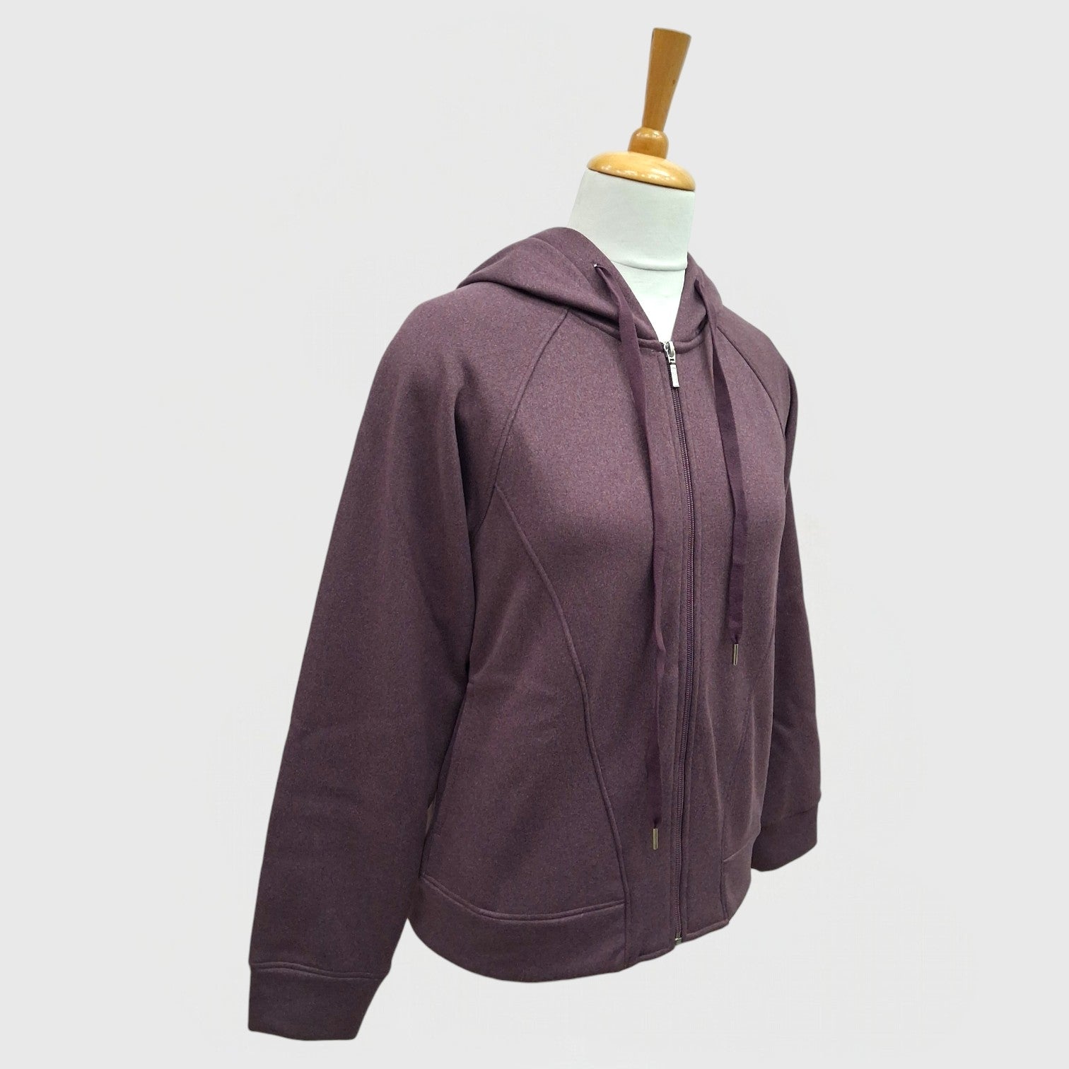 WOMEN'S SWEATSHIRT
