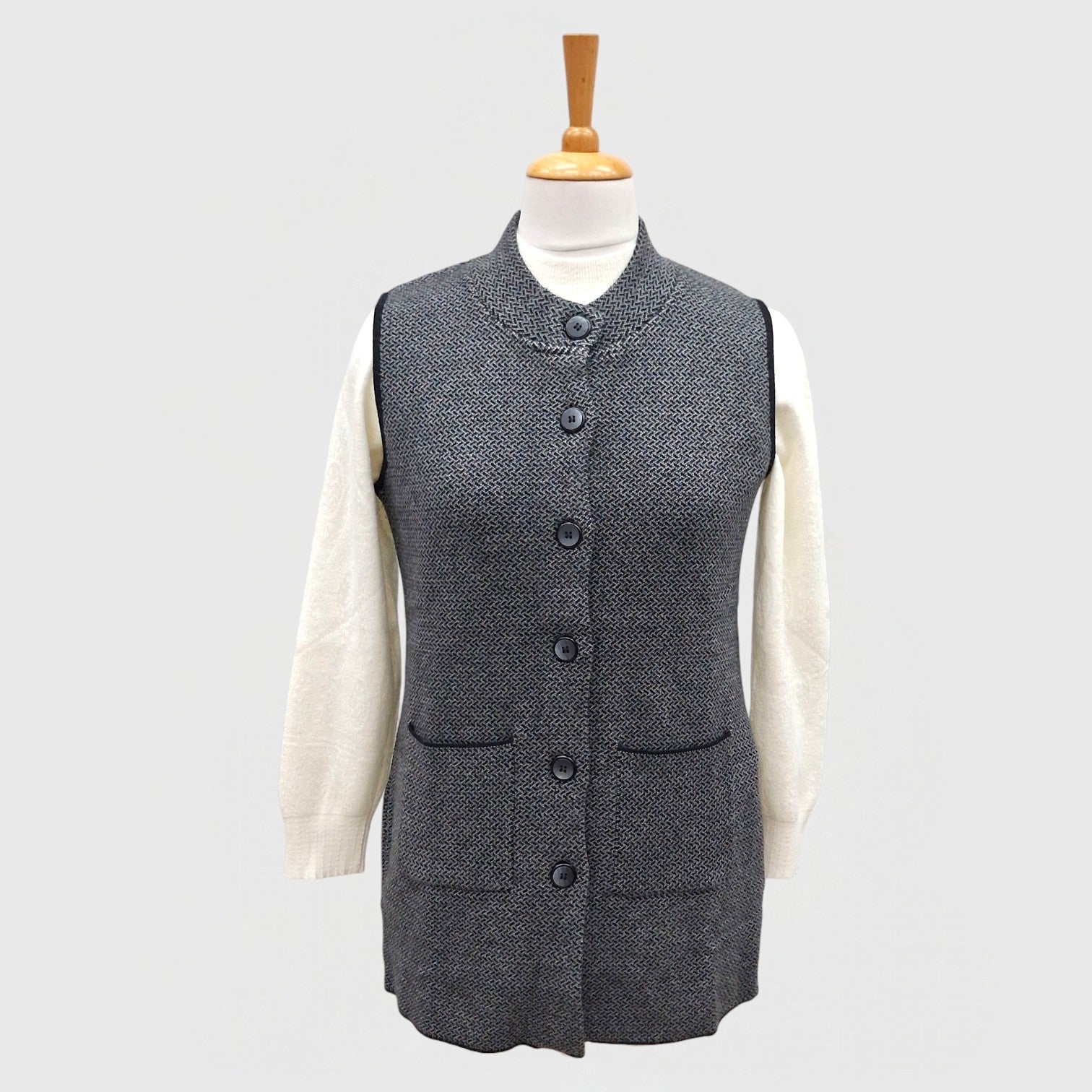 WOMEN'S SLEEVELESS CARDIGAN