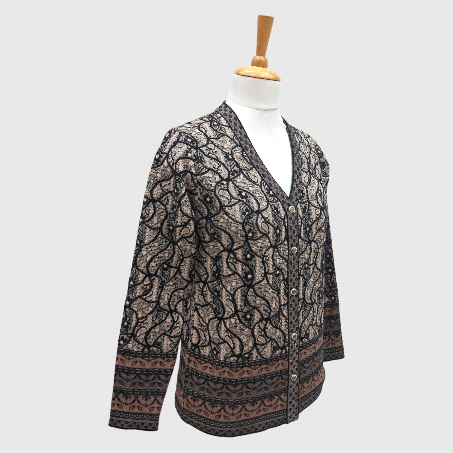 WOMEN'S V NECK CARDIGAN