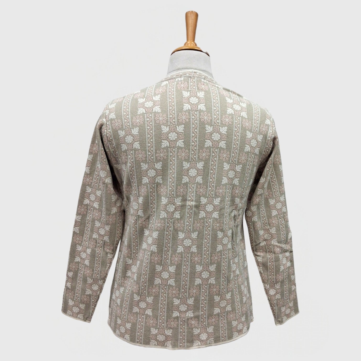 WOMEN'S V NECK CARDIGAN