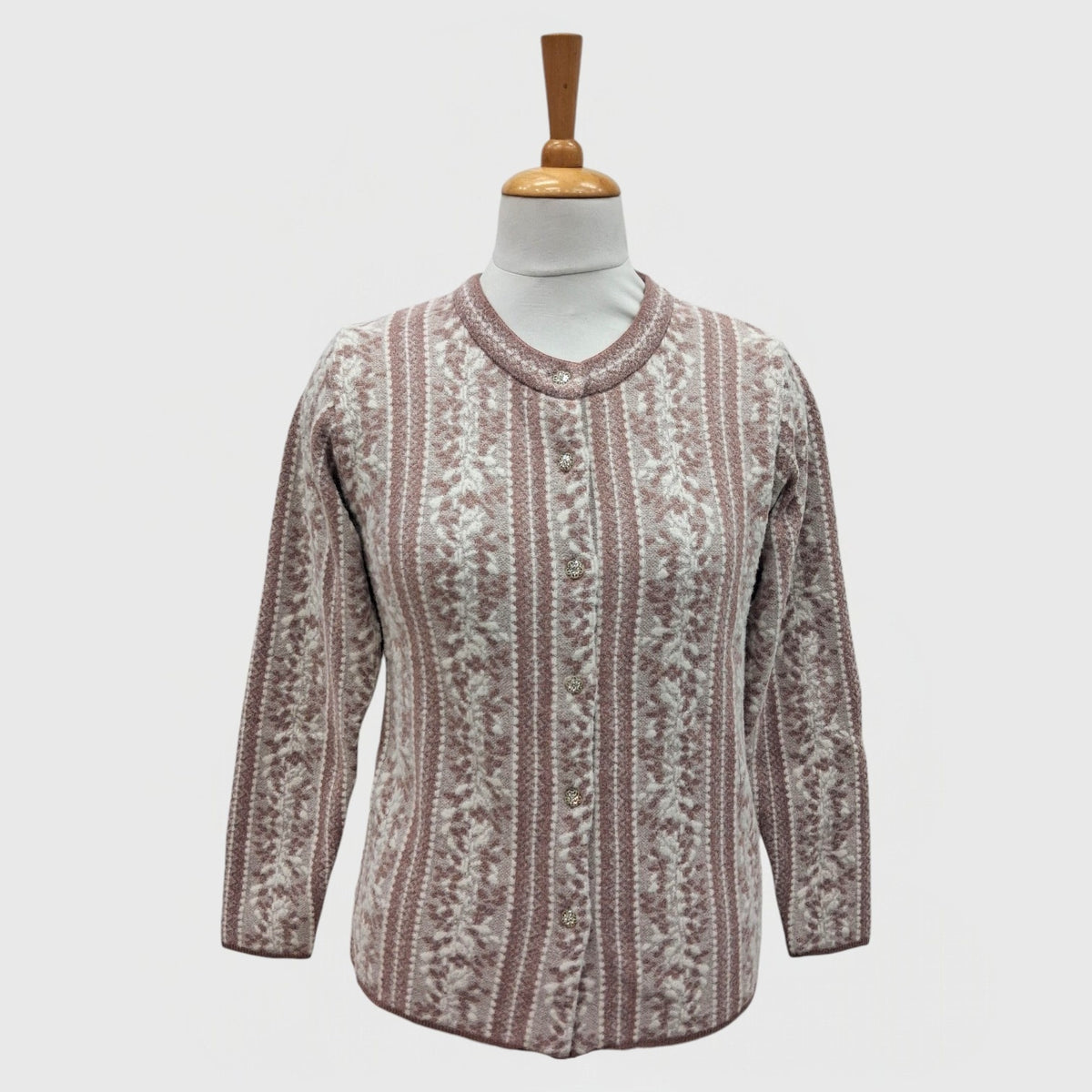 WOMEN'S R NECK CARDIGAN