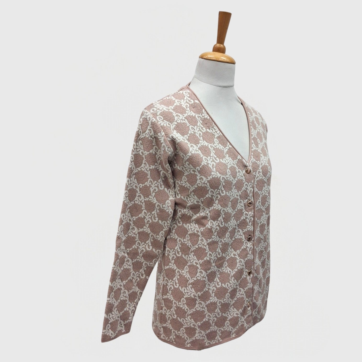 WOMEN'S V NECK CARDIGAN
