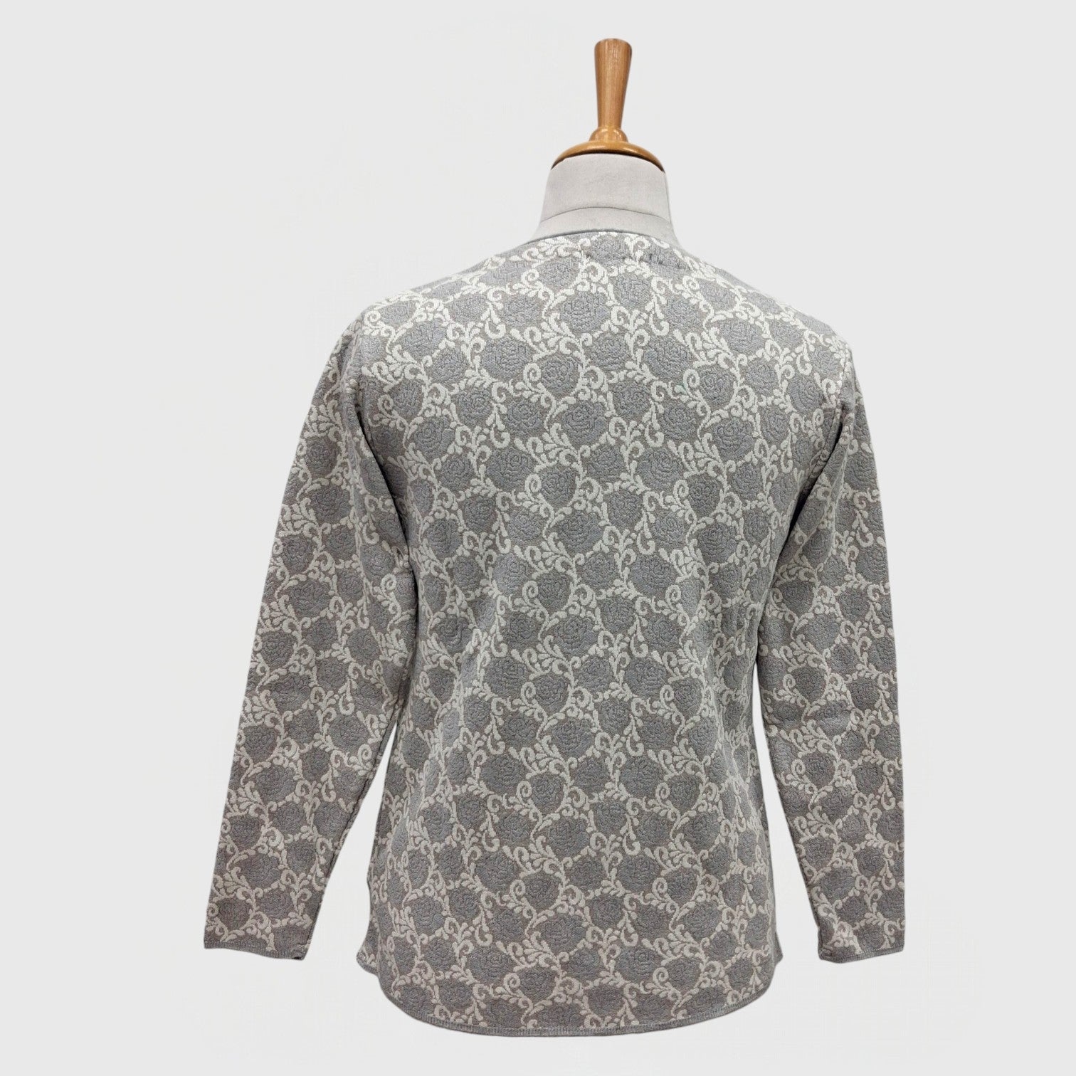 WOMEN'S V NECK CARDIGAN