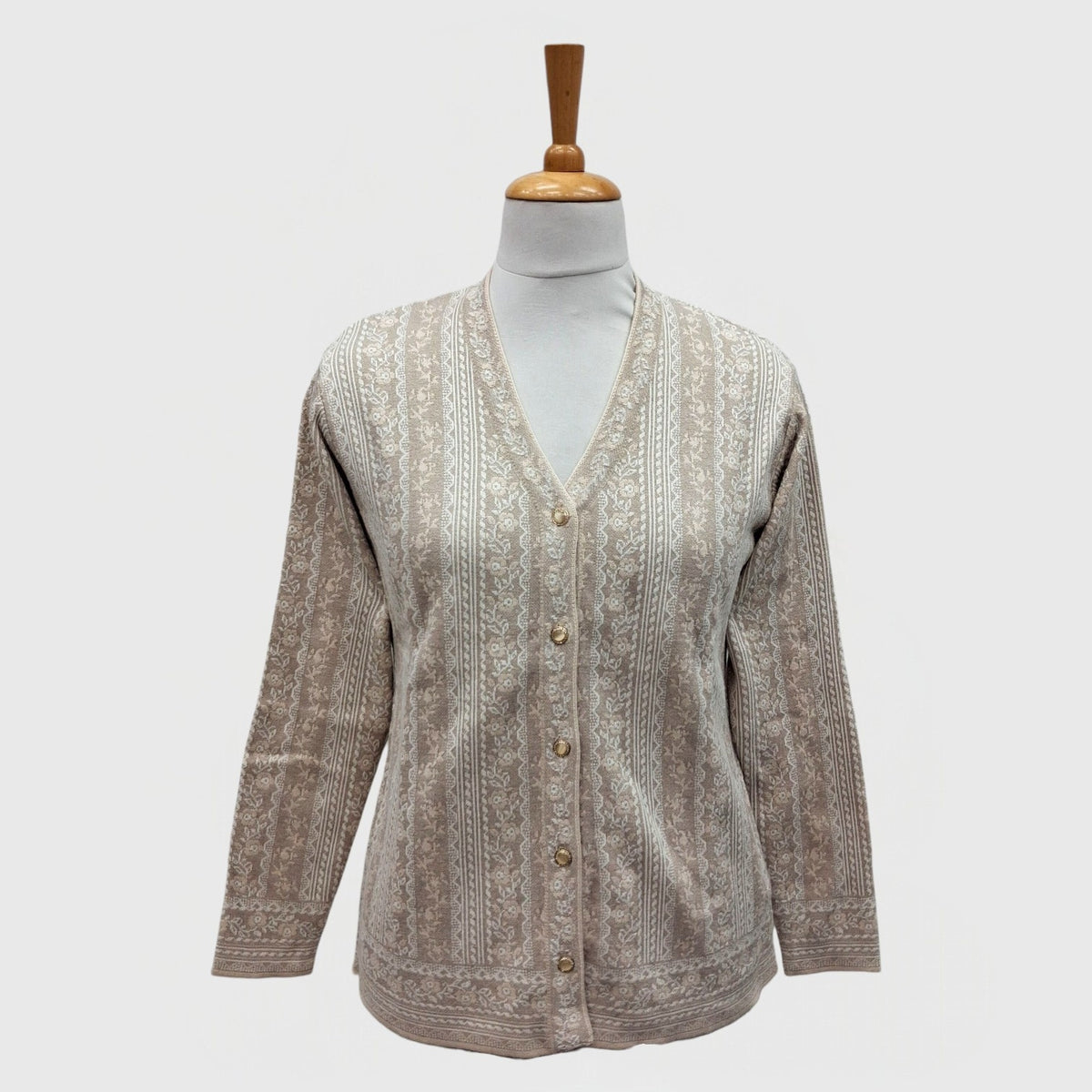 WOMEN'S V NECK CARDIGAN