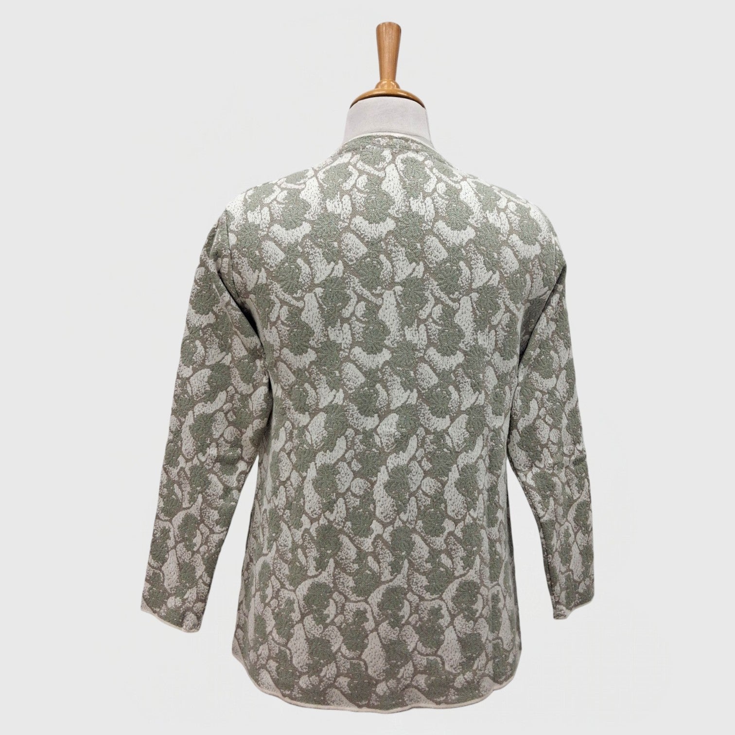 WOMEN'S V NECK CARDIGAN