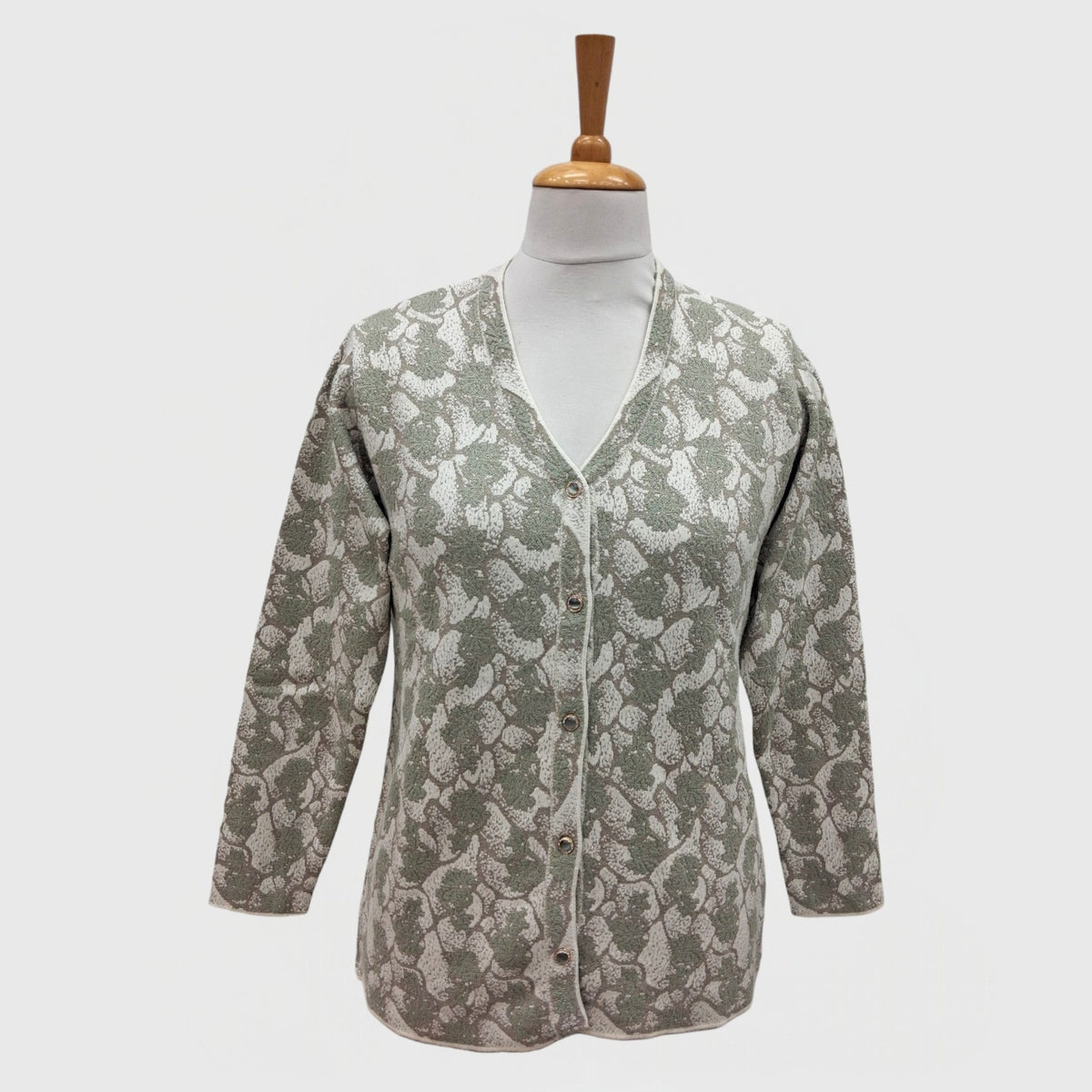 WOMEN'S V NECK CARDIGAN