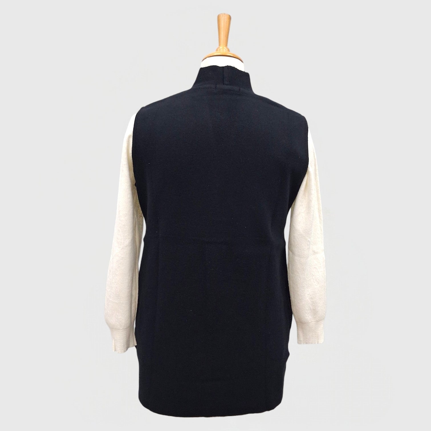 WOMEN'S SLEEVELESS CARDIGAN