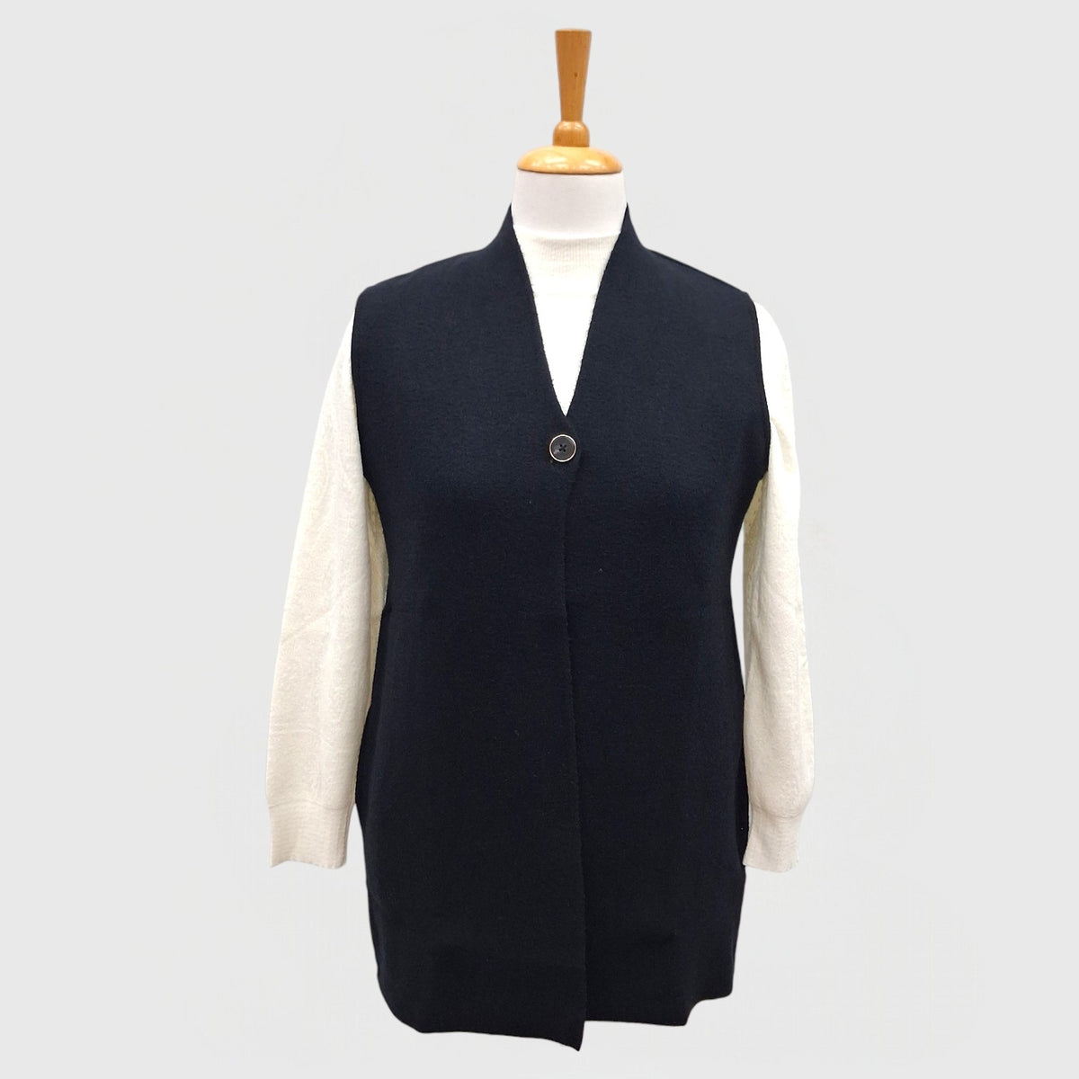 WOMEN'S SLEEVELESS CARDIGAN