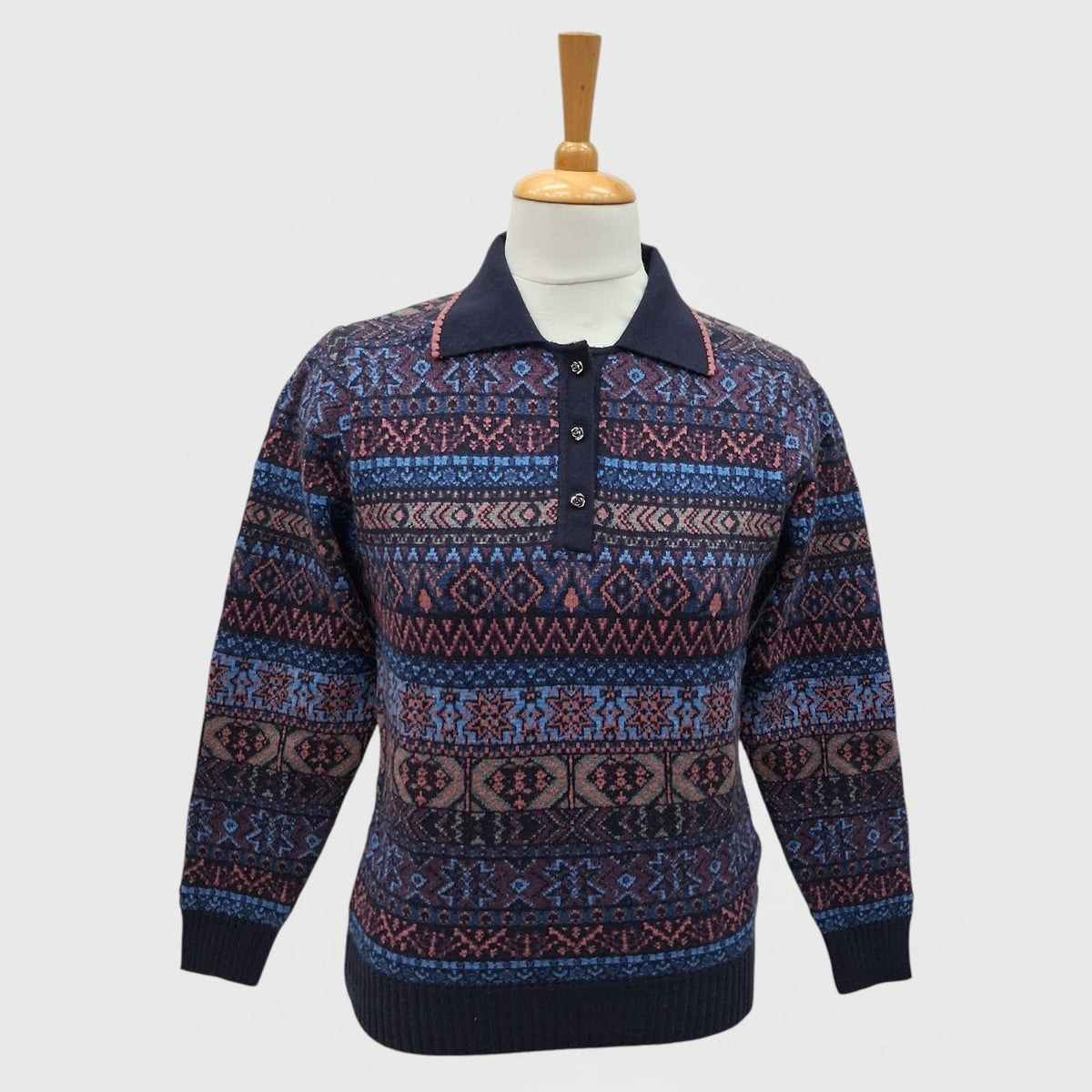 WOMEN PULLOVER COLLAR WITH BUTTON