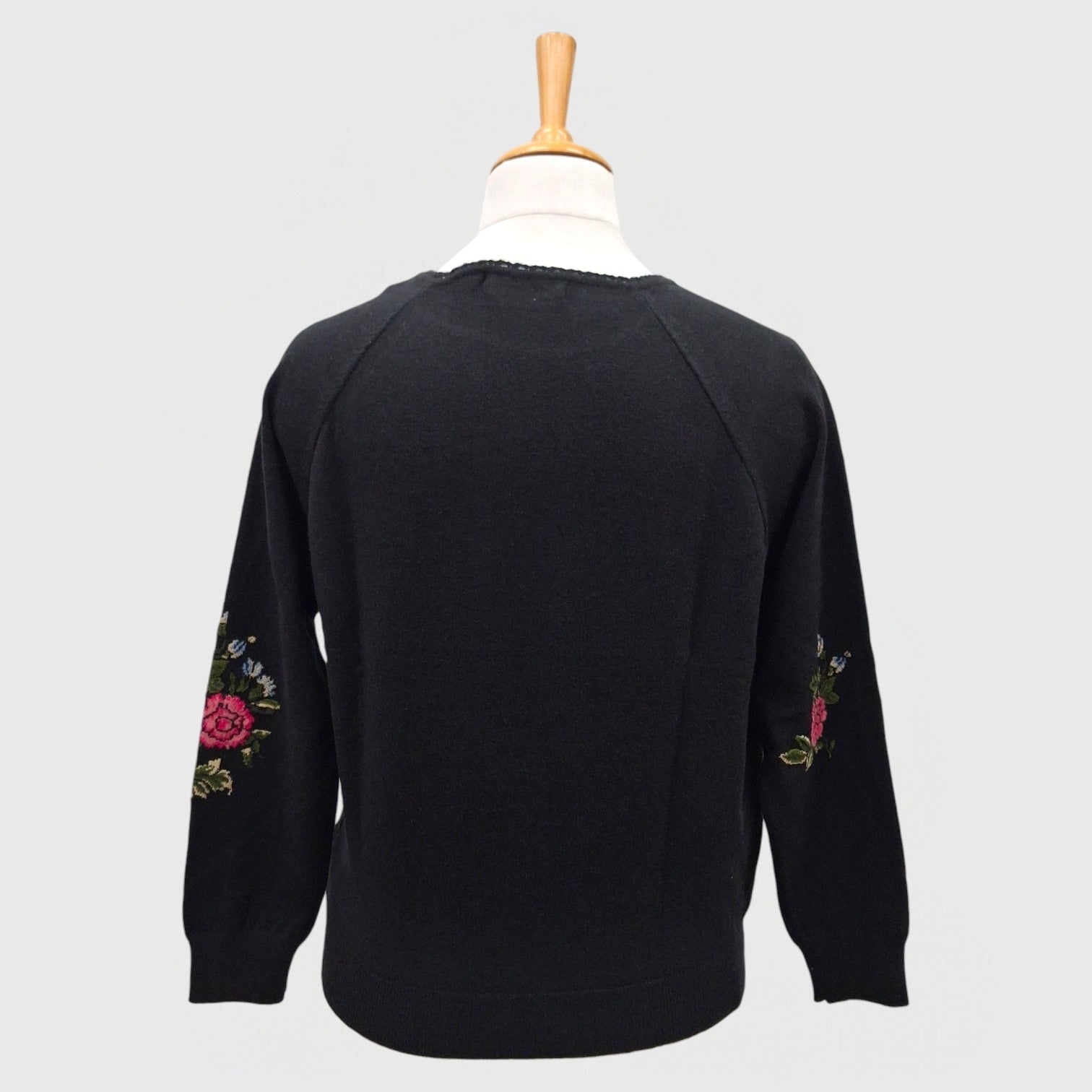 WOMEN PULLOVER