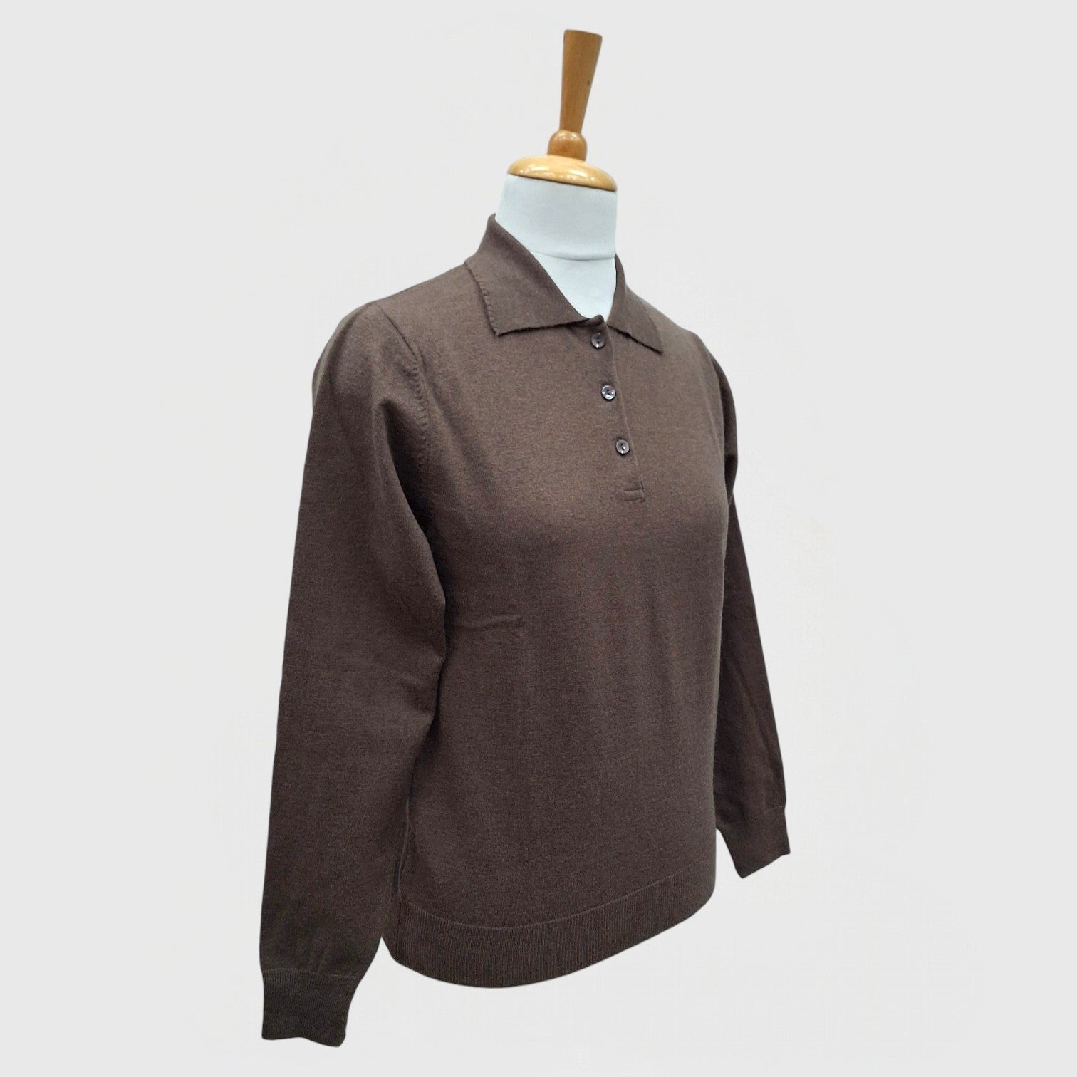 WOMEN PULLOVER COLLAR WITH BUTTON