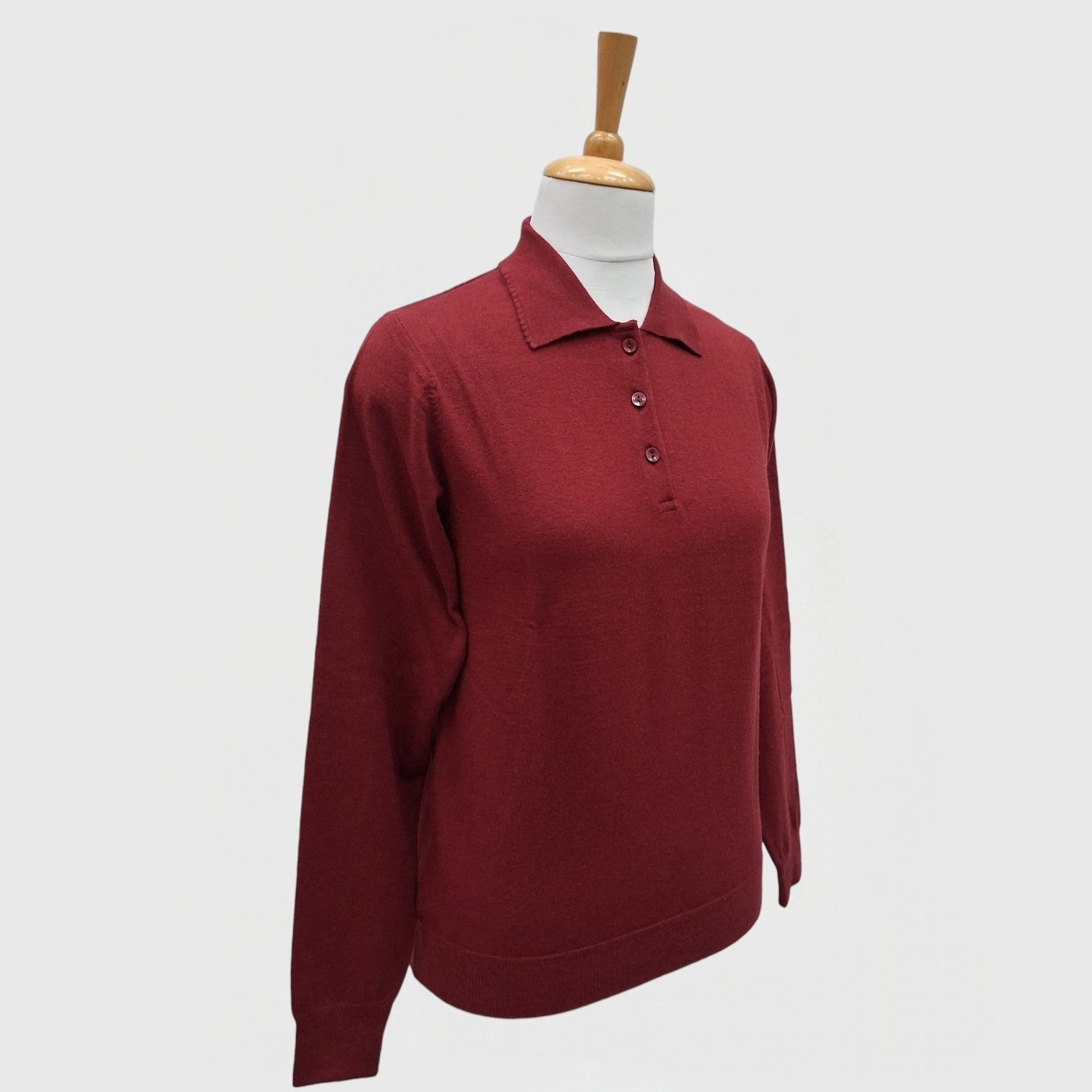 WOMEN PULLOVER COLLAR WITH BUTTON