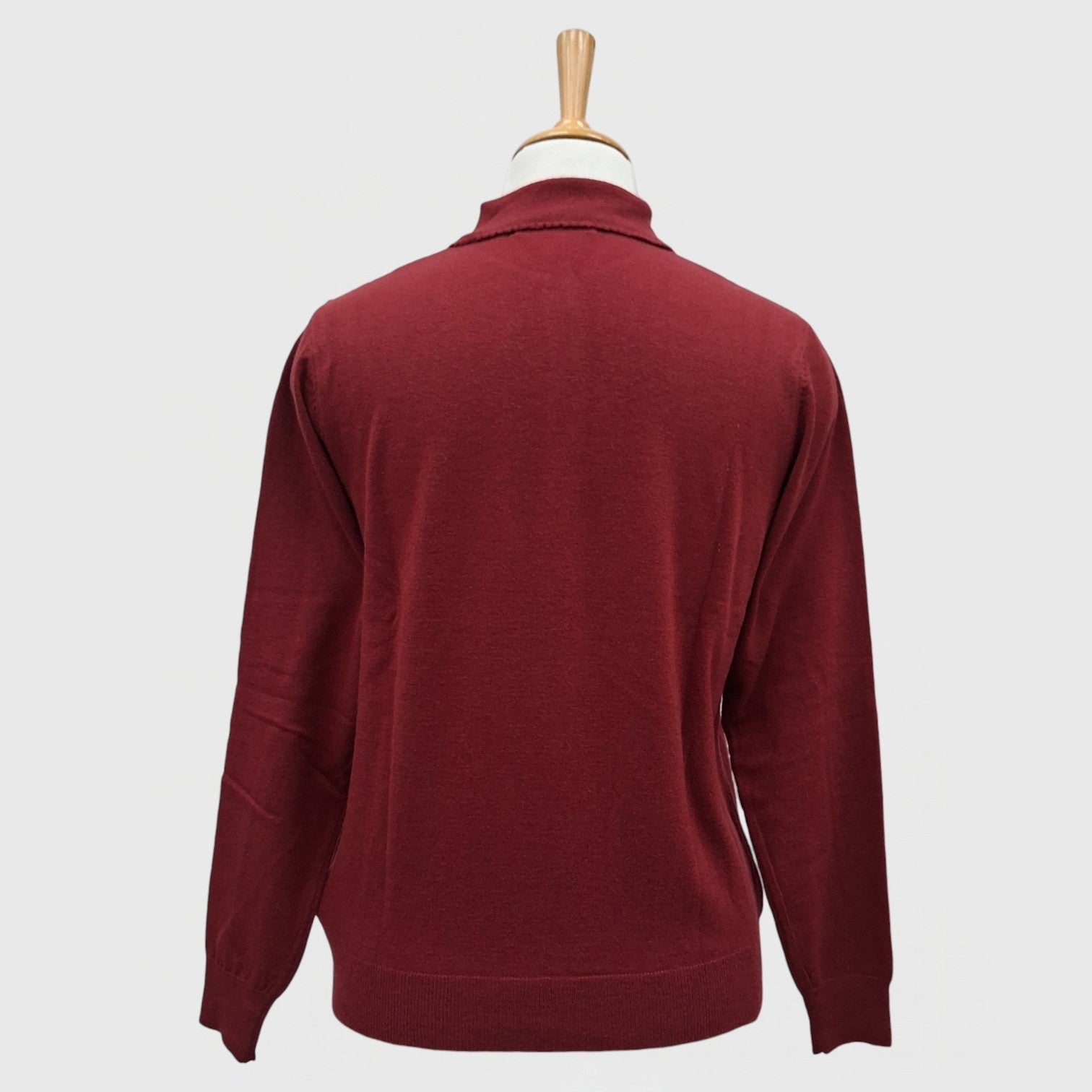 WOMEN PULLOVER COLLAR WITH BUTTON