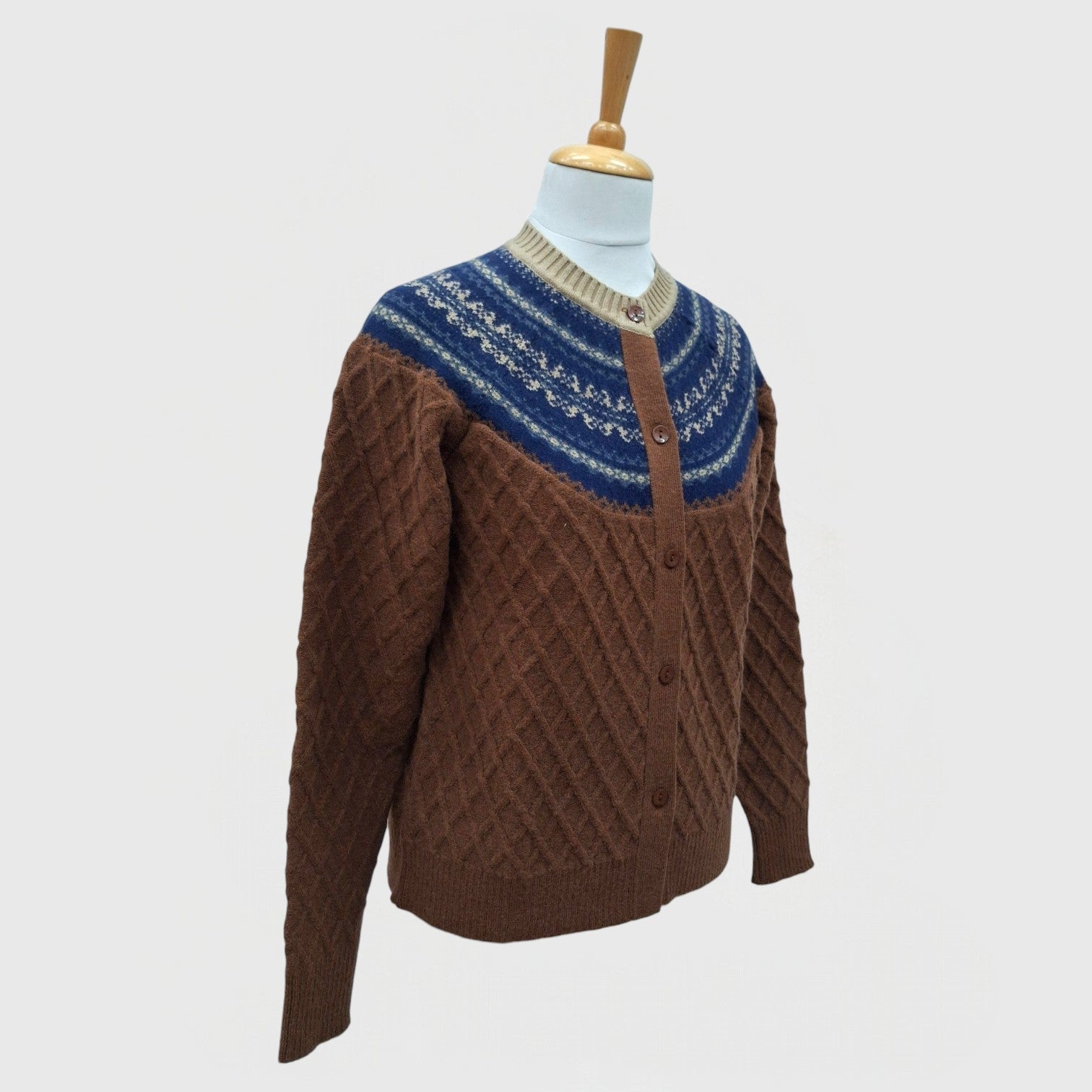 WOMEN'S R NECK CARDIGAN