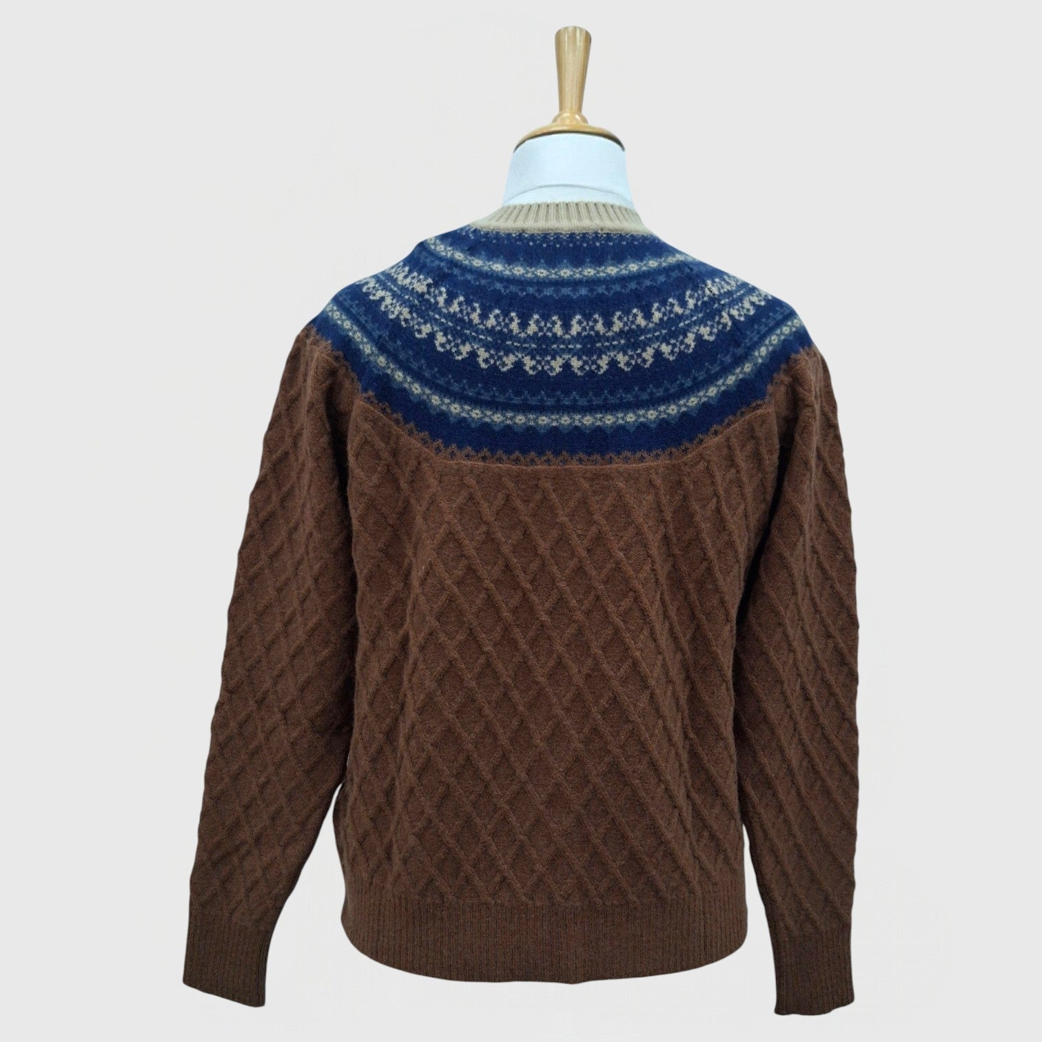 WOMEN'S R NECK CARDIGAN