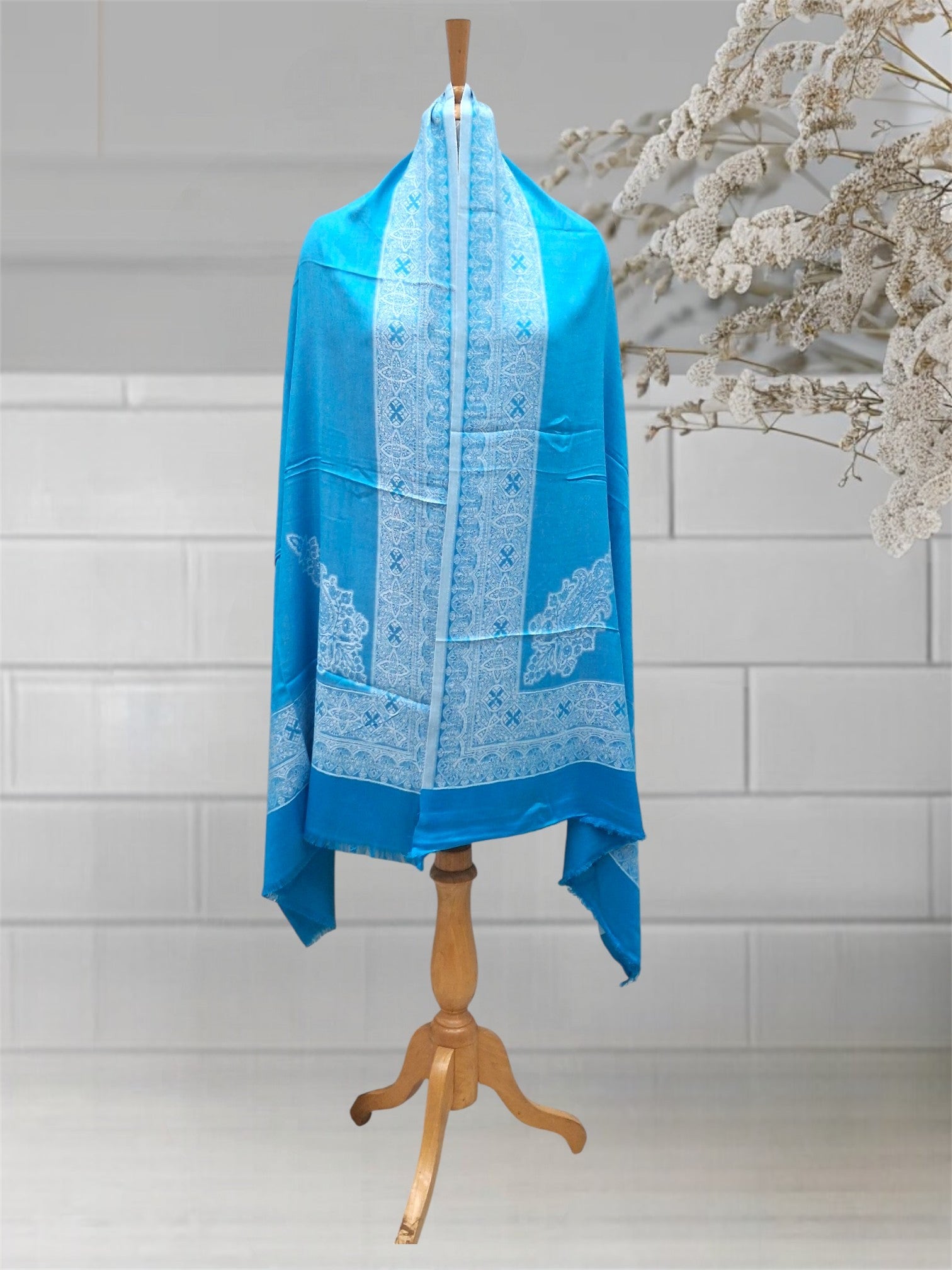 WOMEN'S WOOLEN STOLE