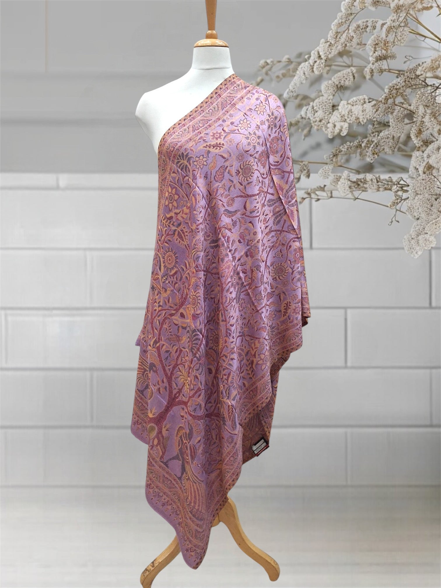 WOMEN'S WOOLEN STOLE