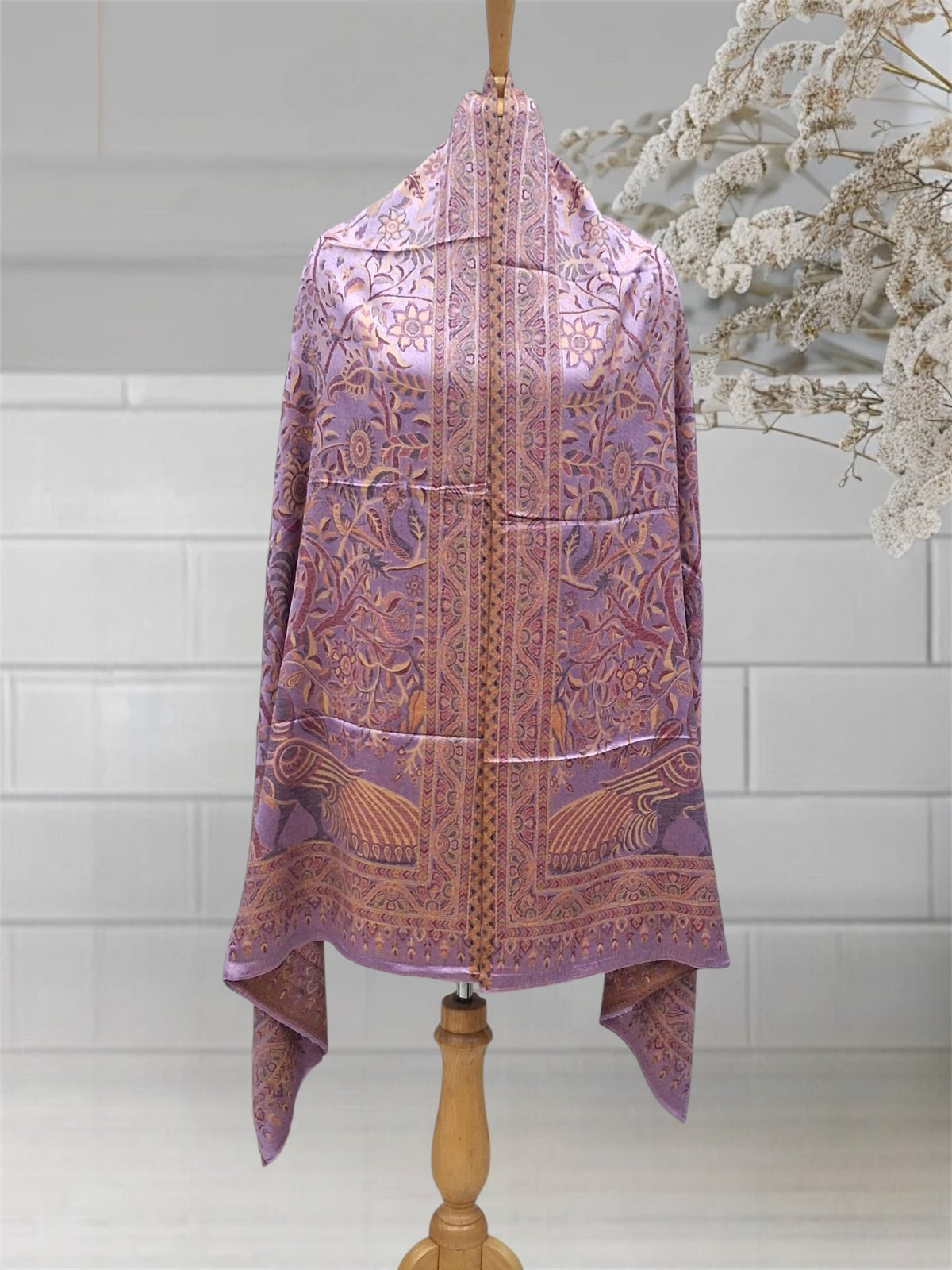 WOMEN'S WOOLEN STOLE