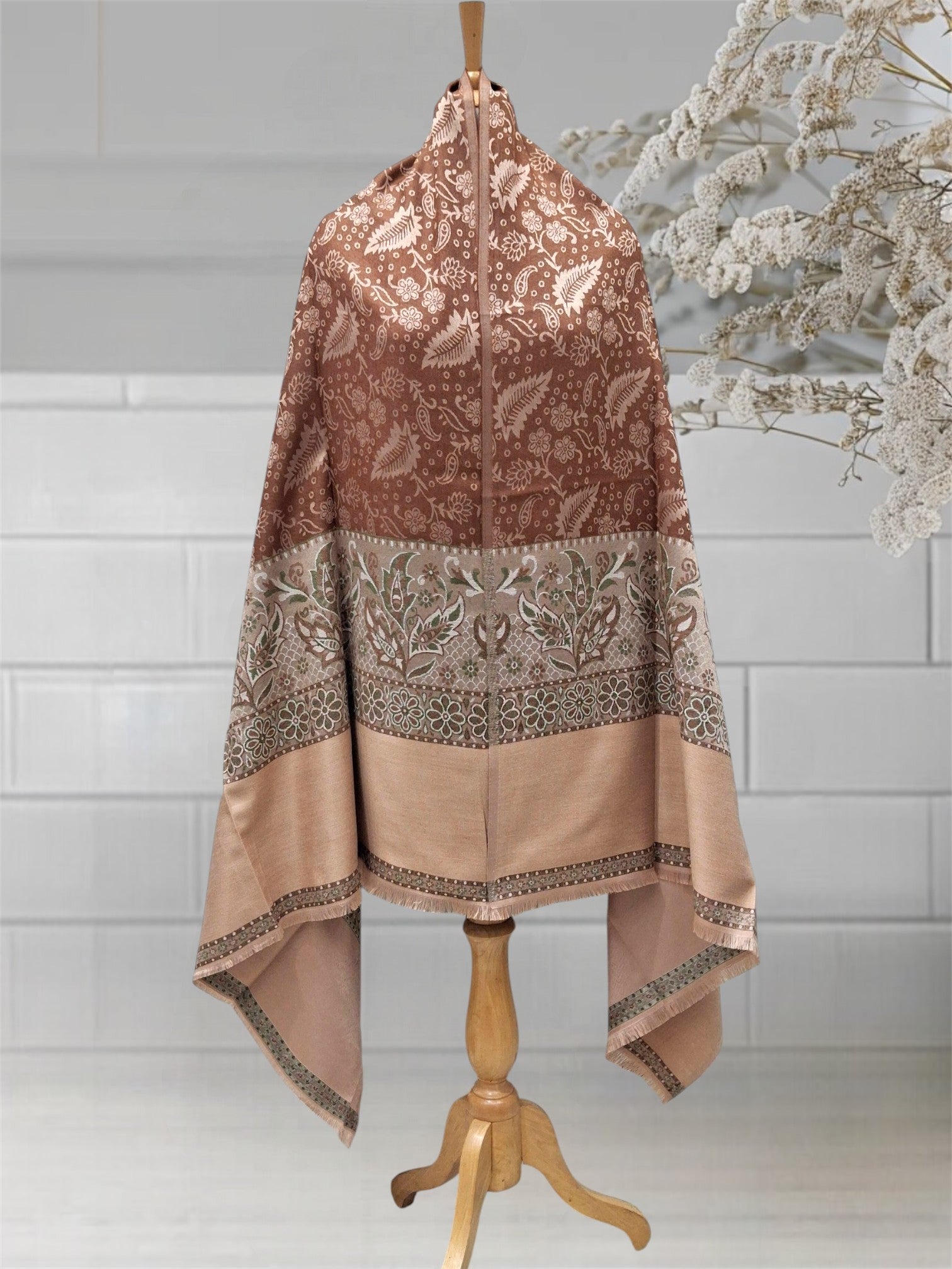 WOMEN'S WOOLEN STOLE