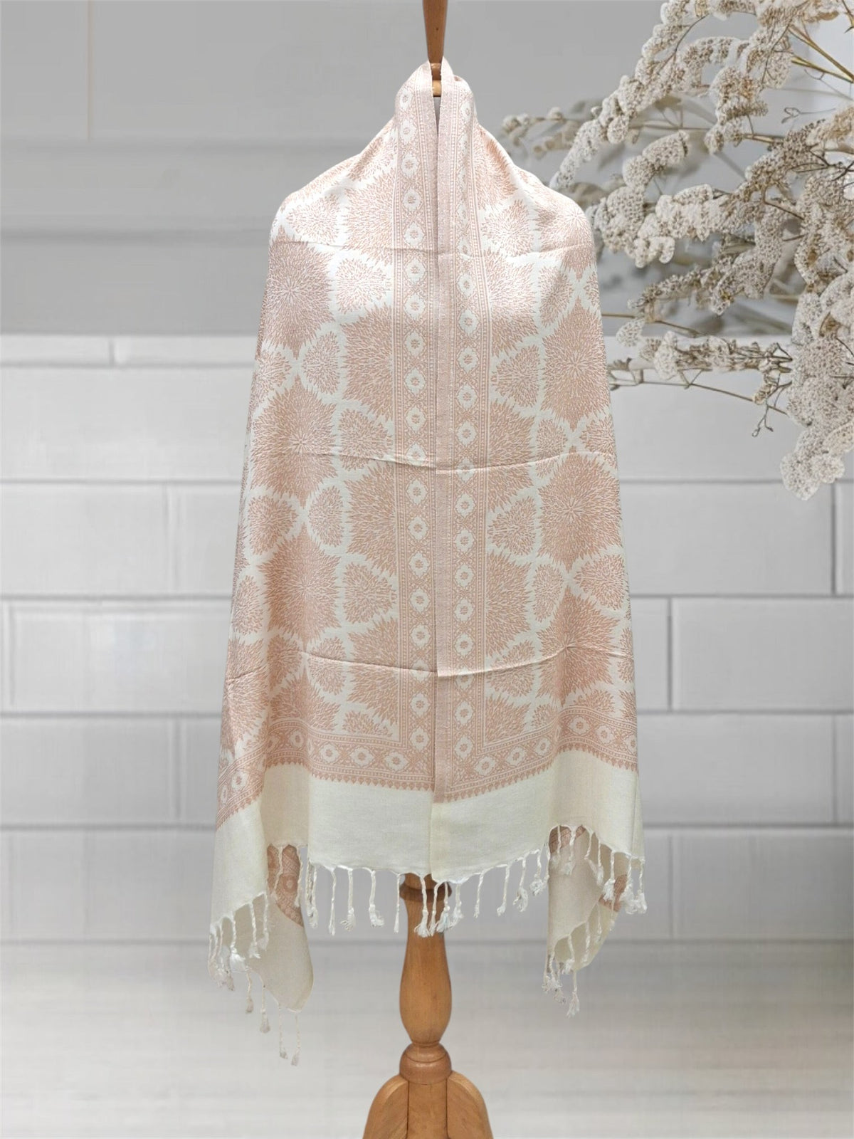 WOMEN'S WOOLEN STOLE