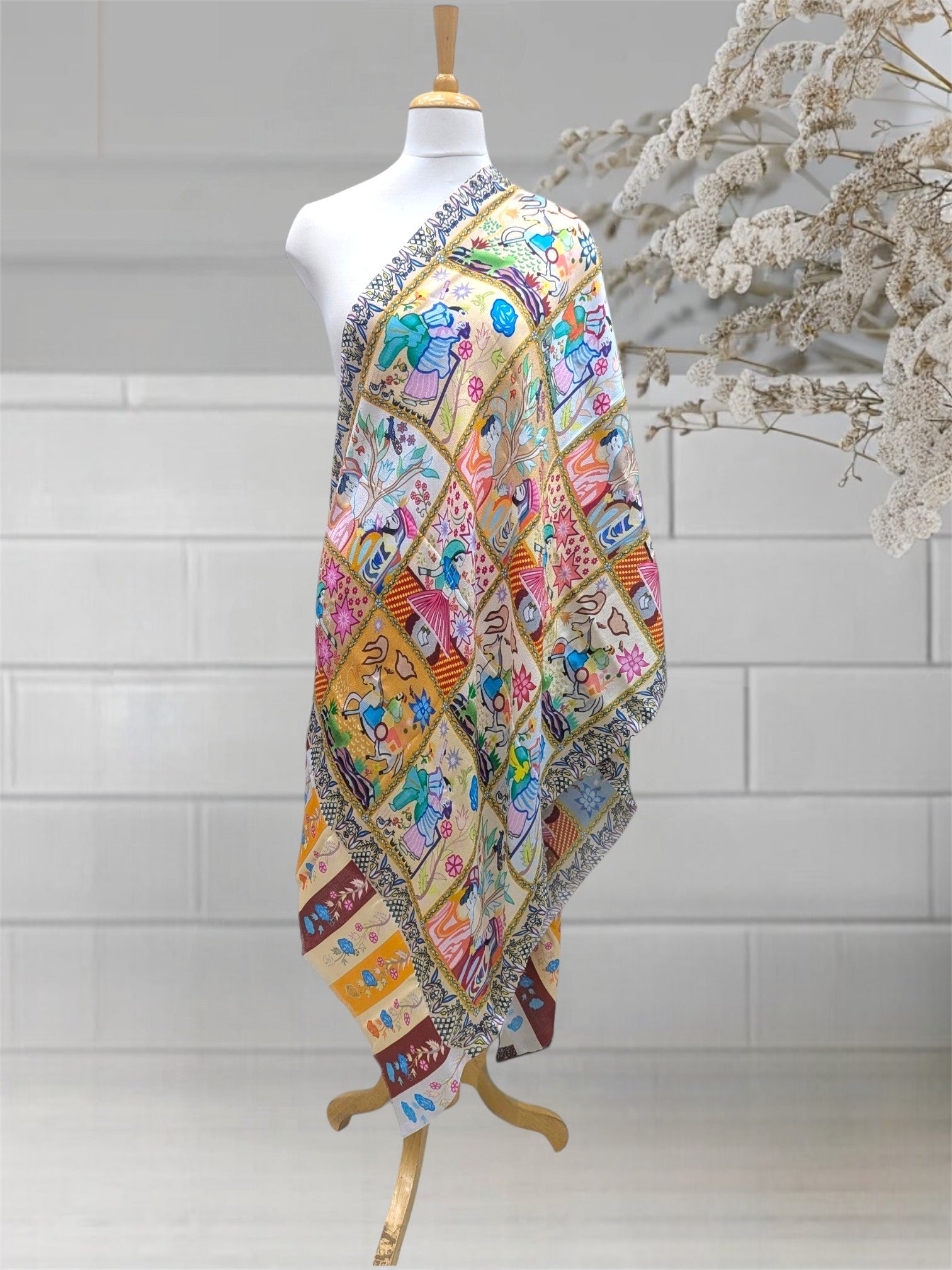 WOMEN'S WOOLEN STOLE