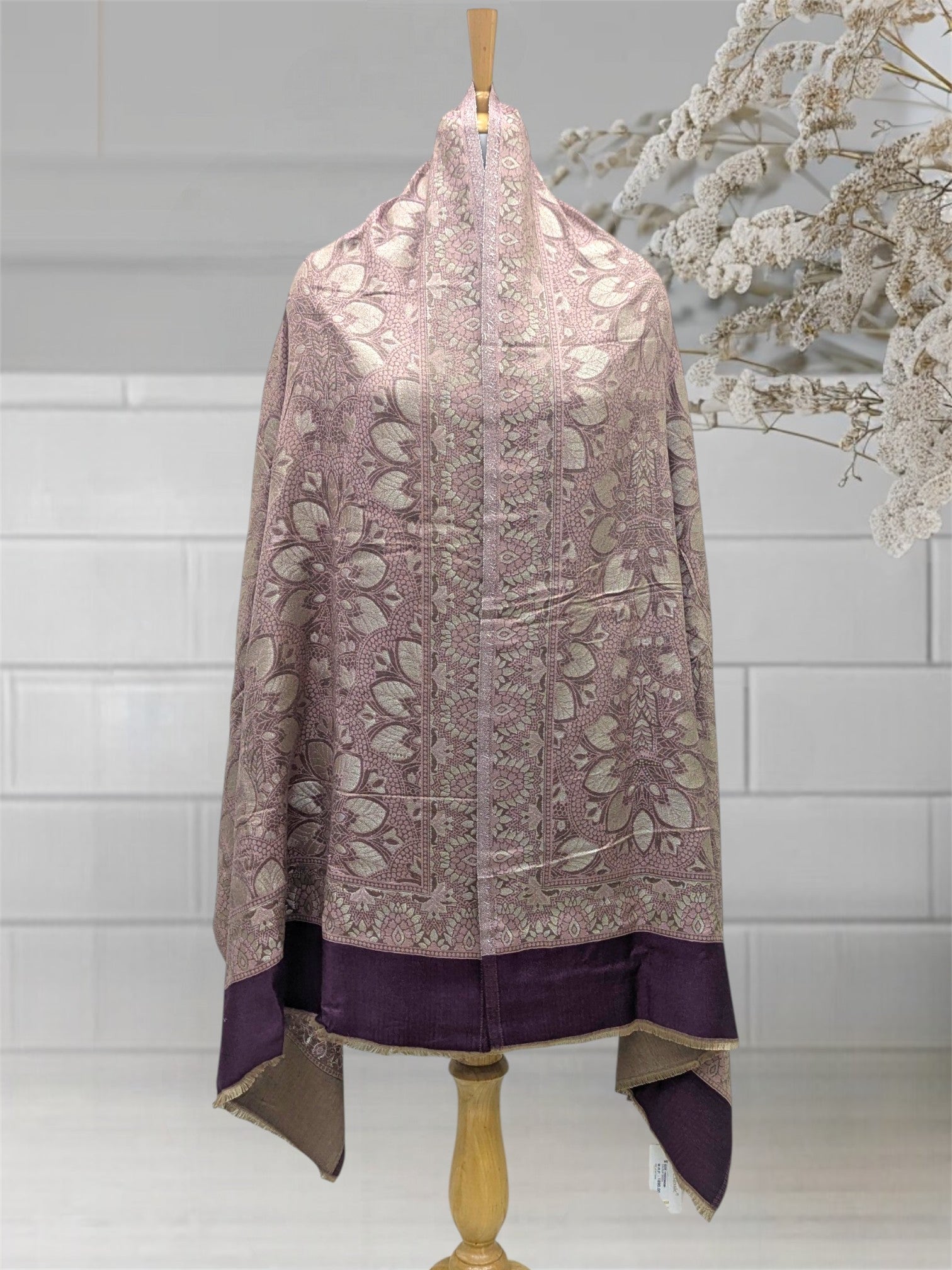 WOMEN'S WOOLEN STOLE