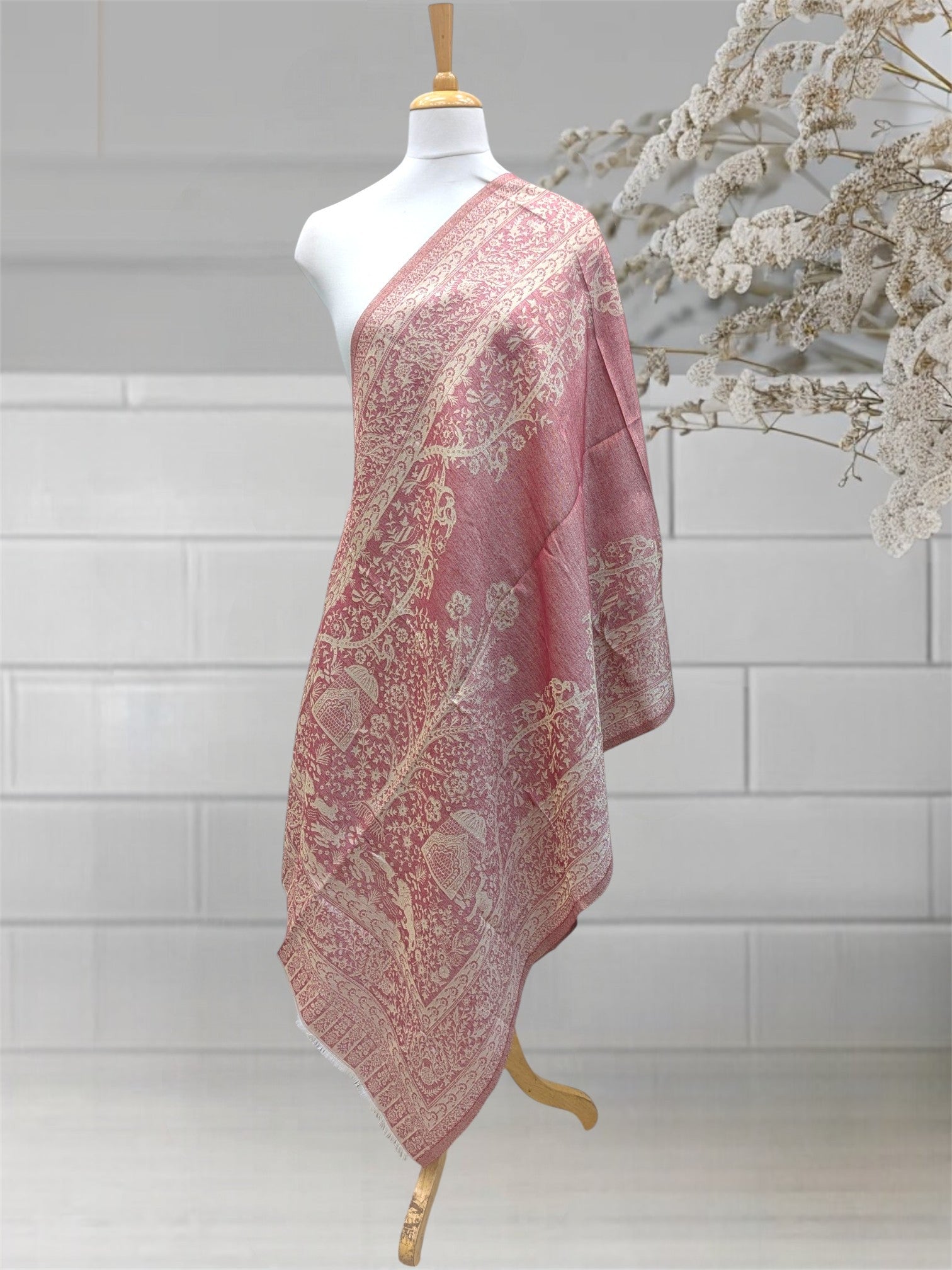 WOMEN'S WOOLEN STOLE