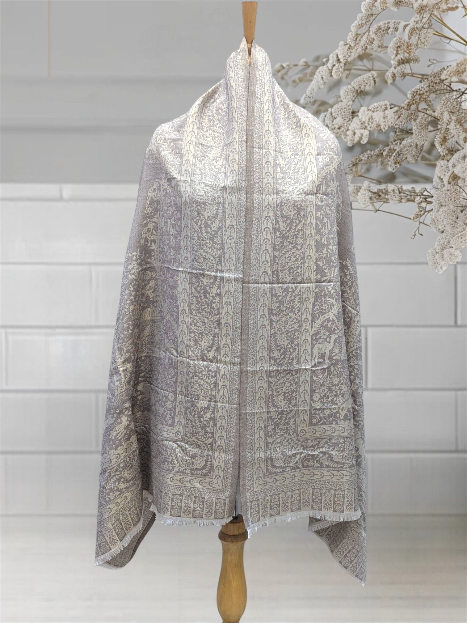 WOMEN'S WOOLEN STOLE