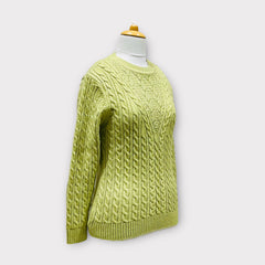 WOMEN ROUND NECK SWEATER