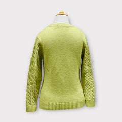 WOMEN ROUND NECK SWEATER