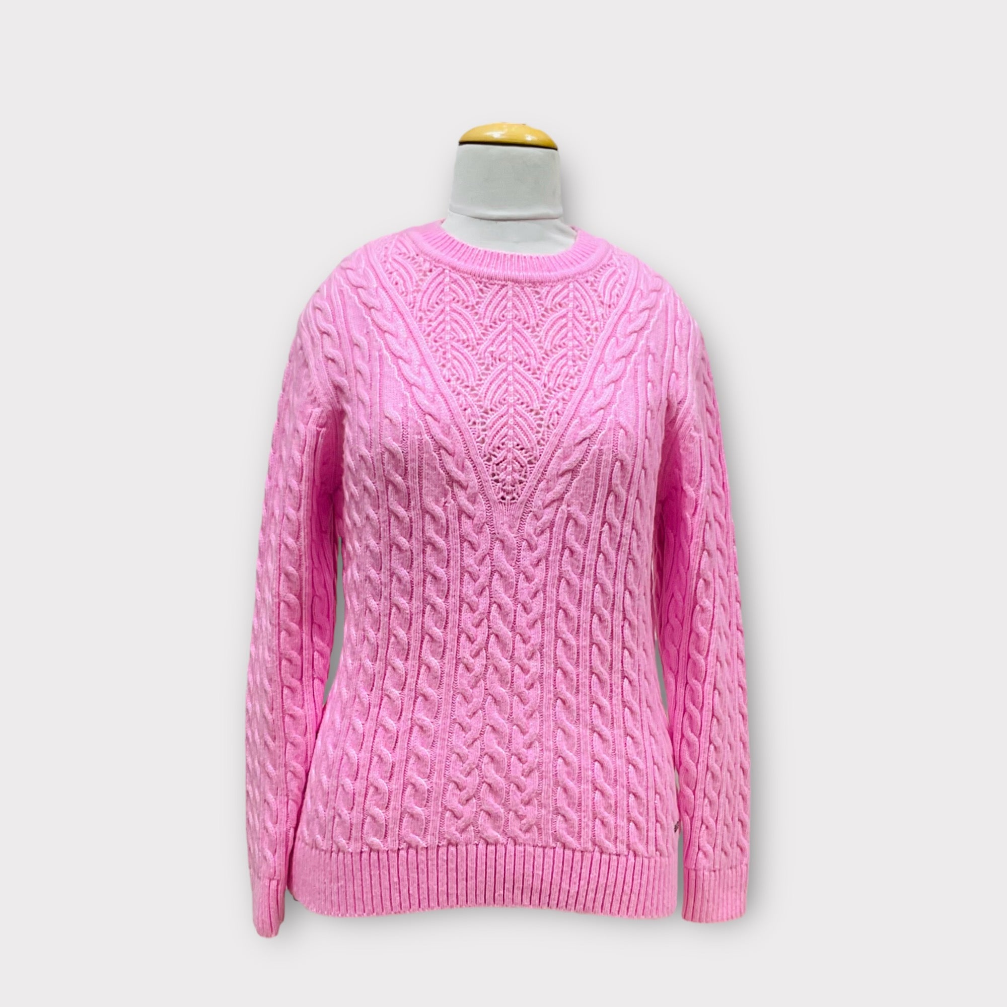 WOMEN ROUND NECK SWEATER