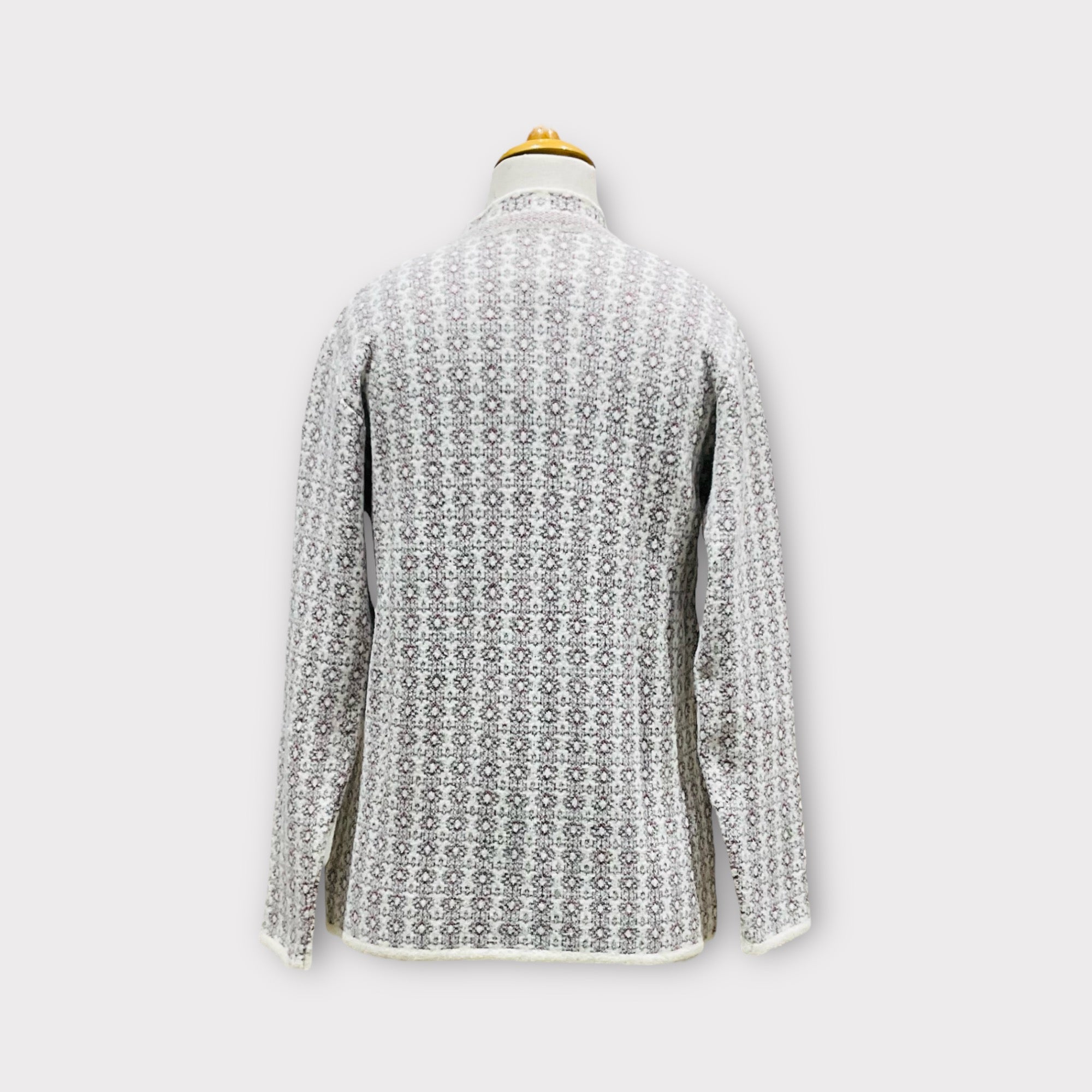 WOMEN  SWEATER