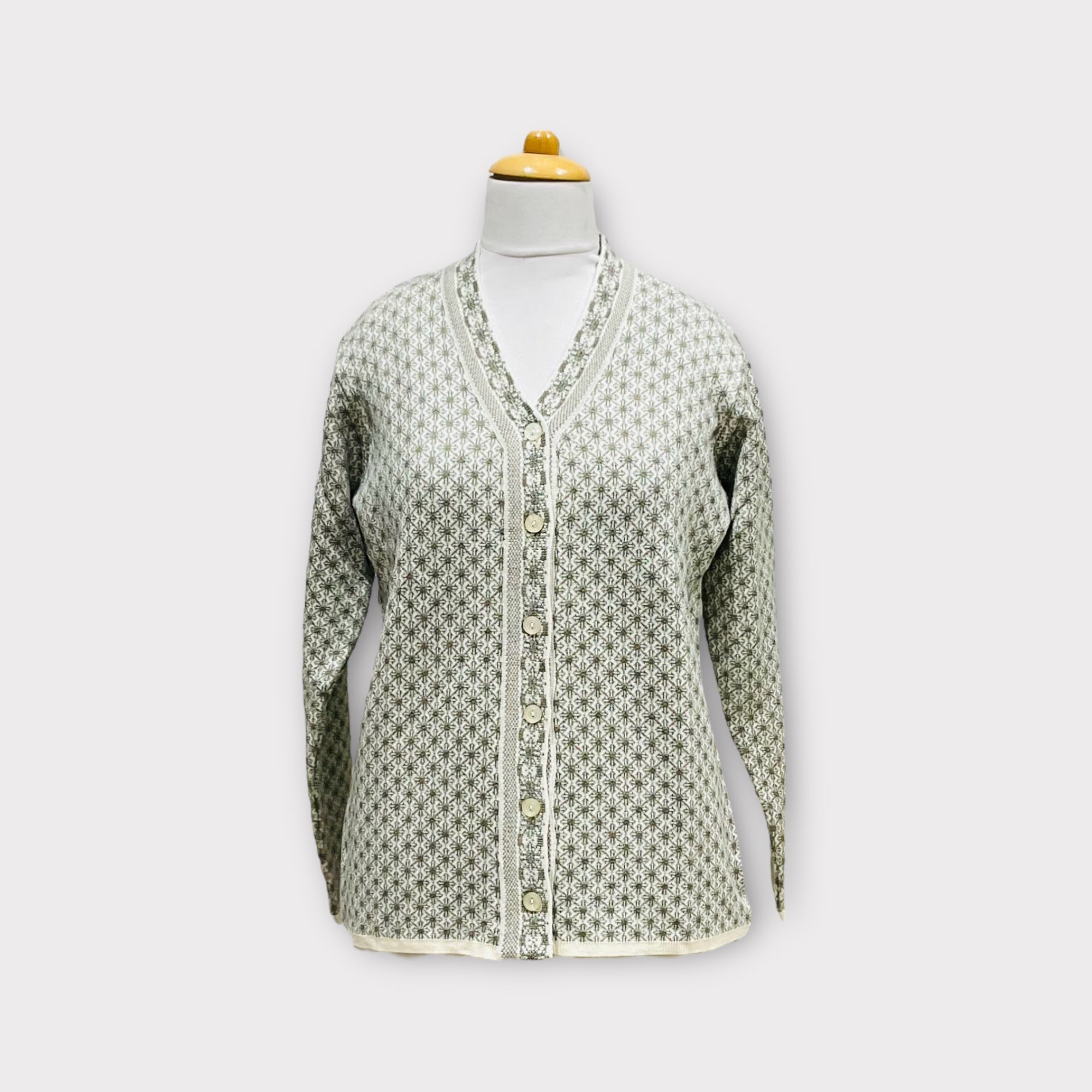 WOMEN  SWEATER