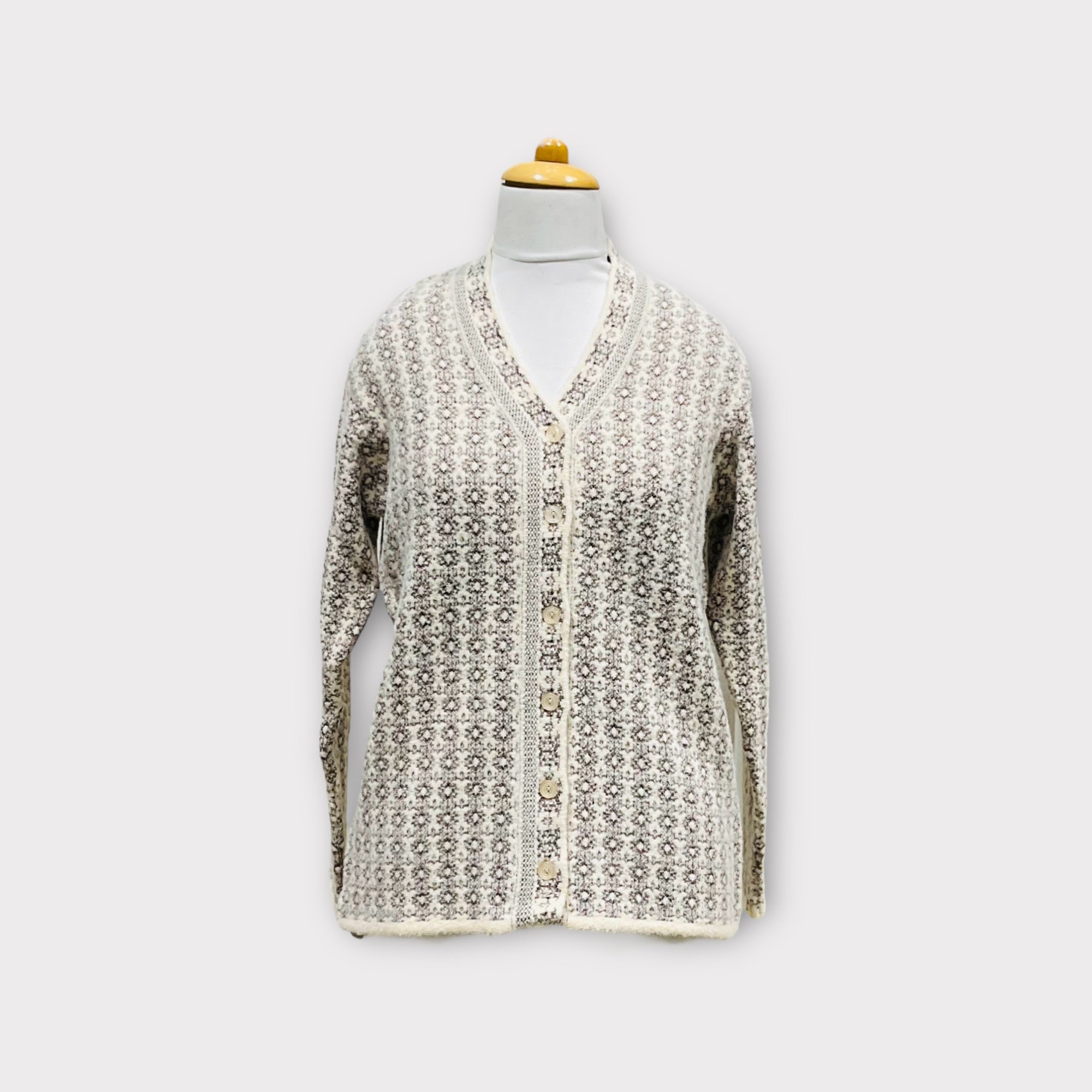 WOMEN  SWEATER