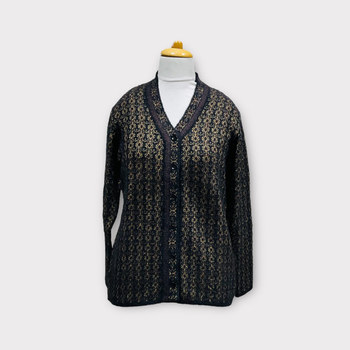 WOMEN  SWEATER