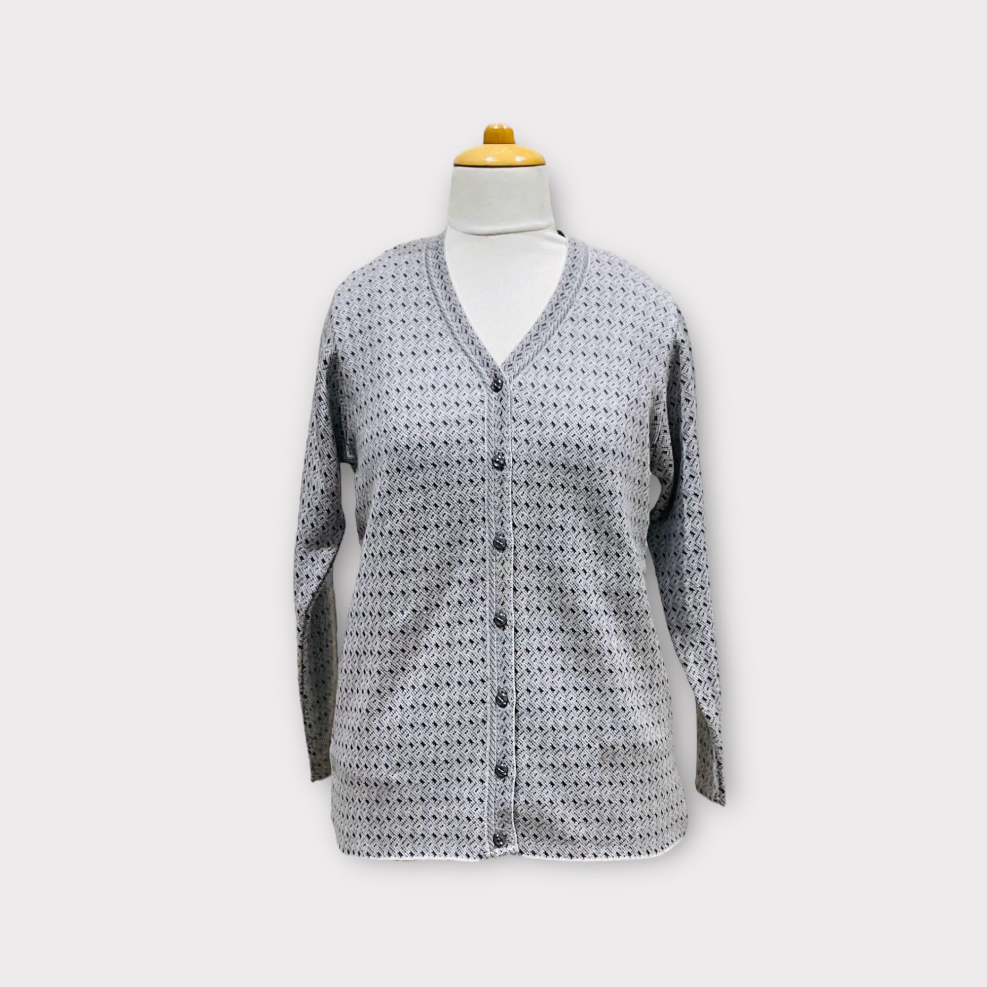 WOMEN  SWEATER