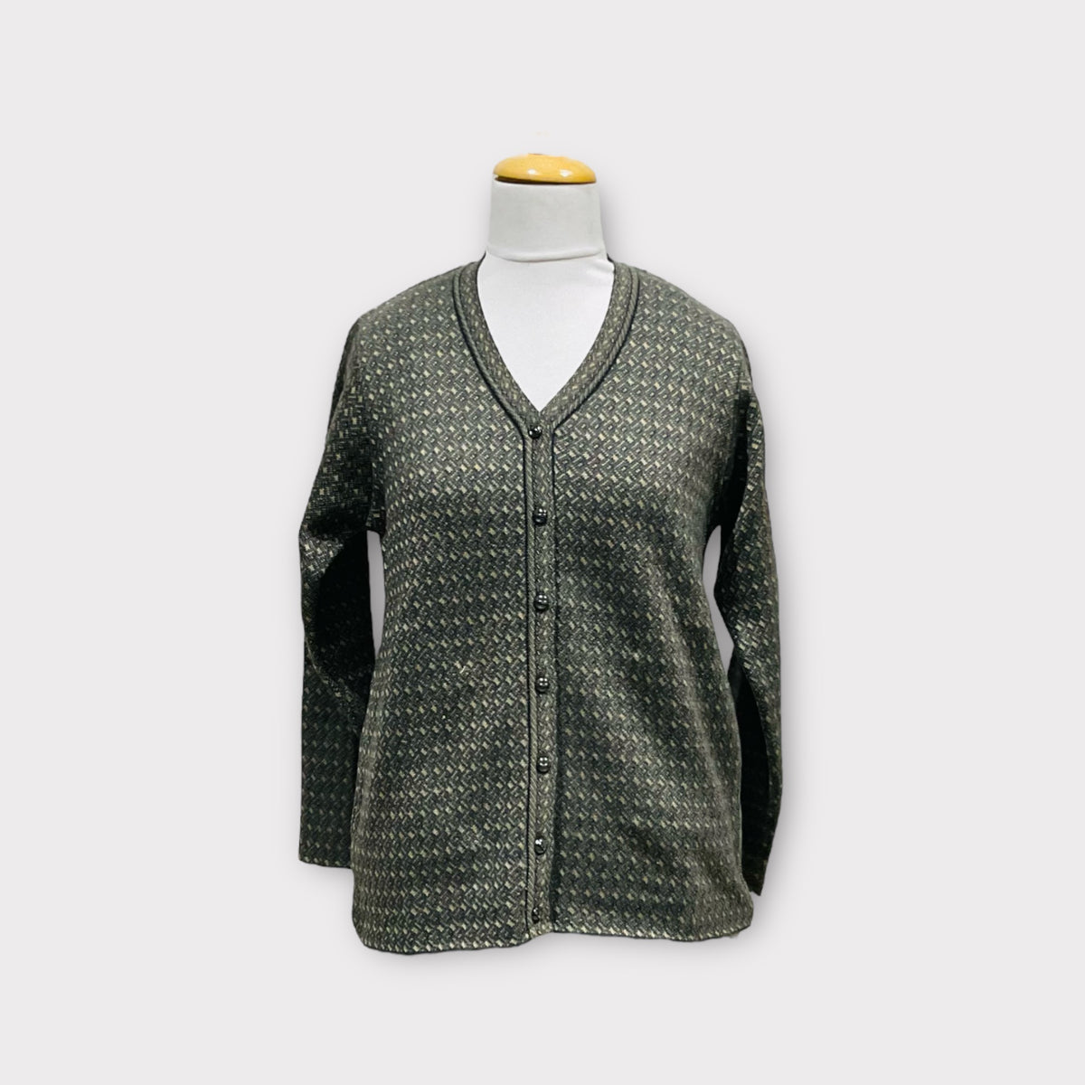 WOMEN  SWEATER