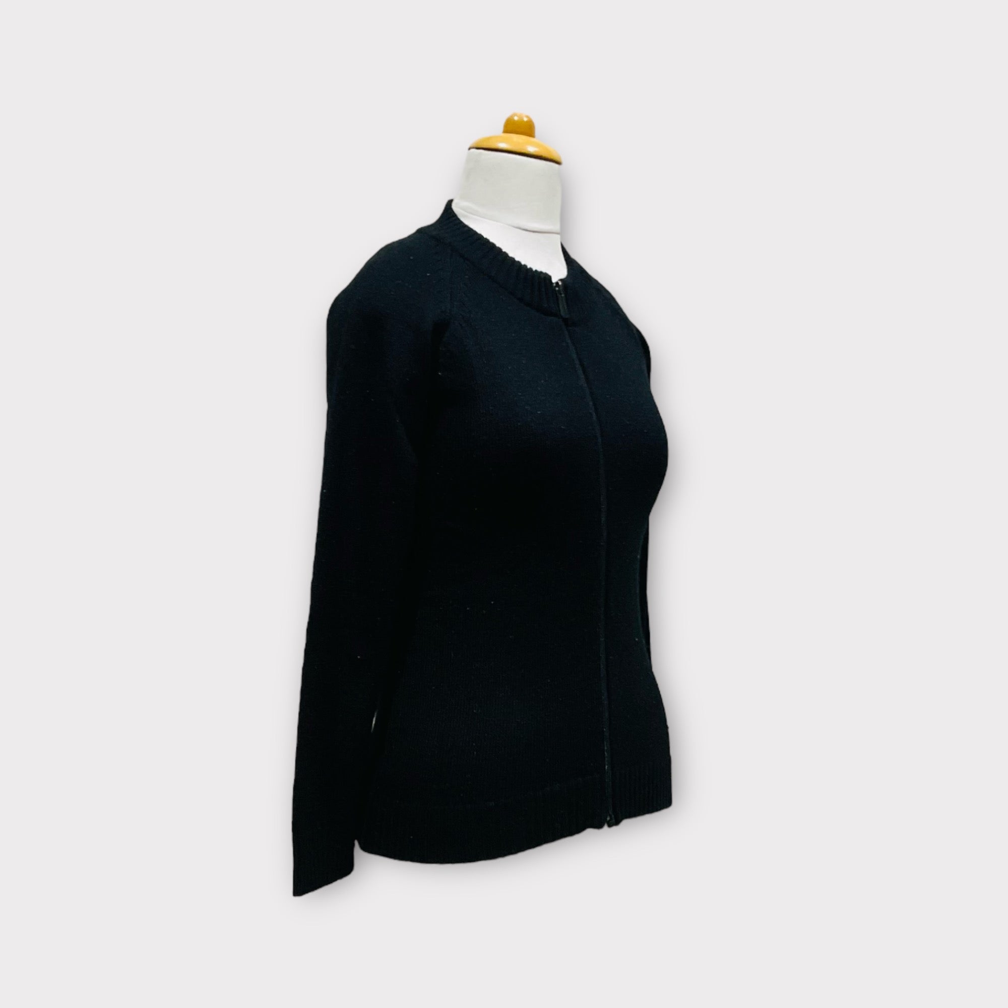 WOMEN  SWEATER