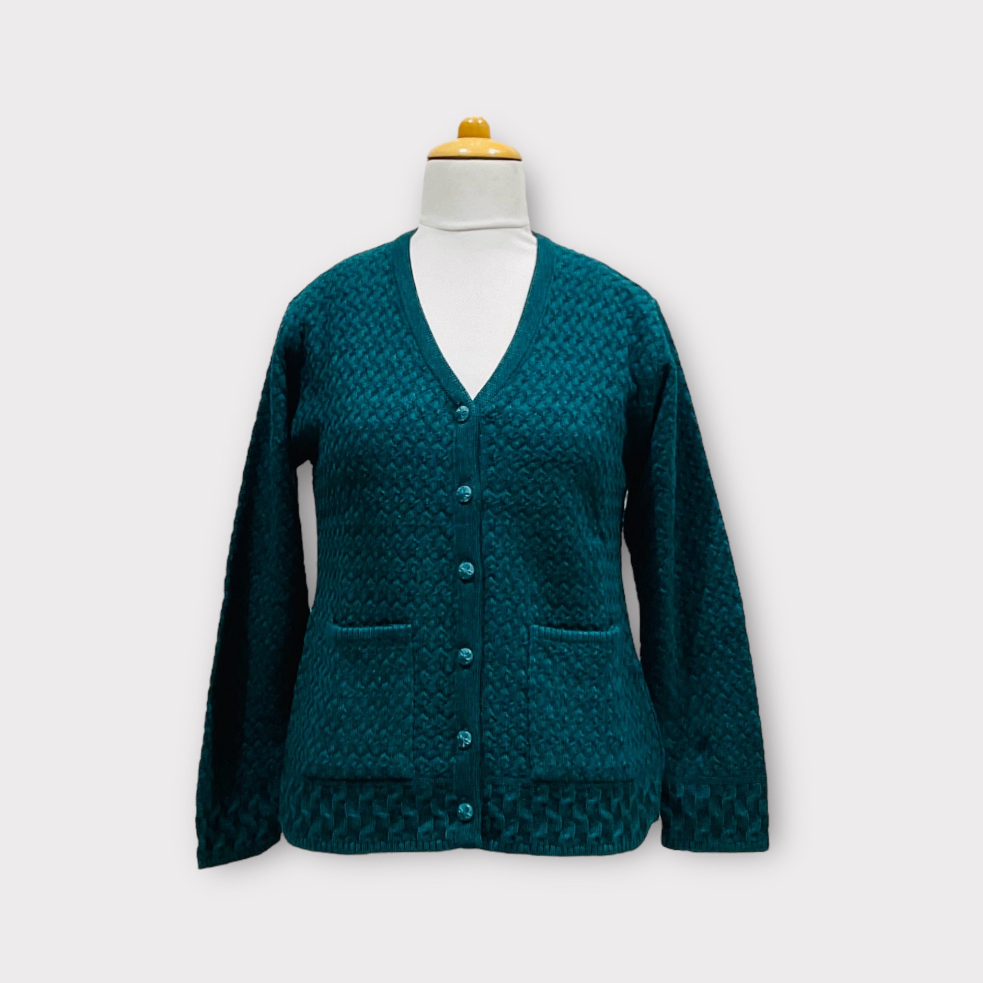 WOMEN  SWEATER