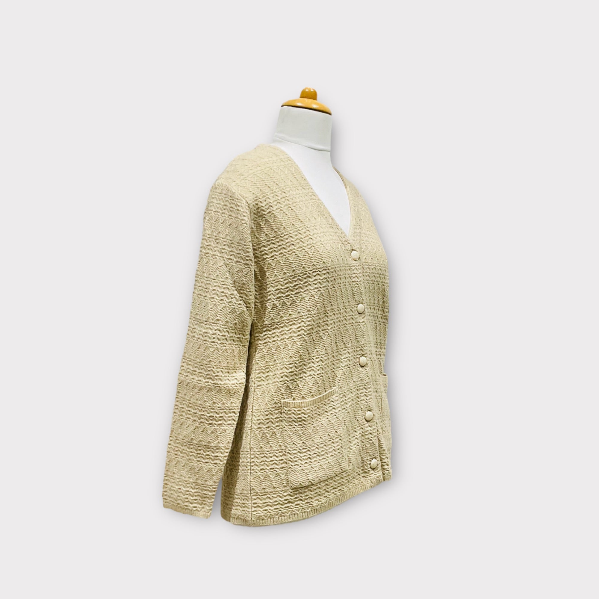 WOMEN  SWEATER