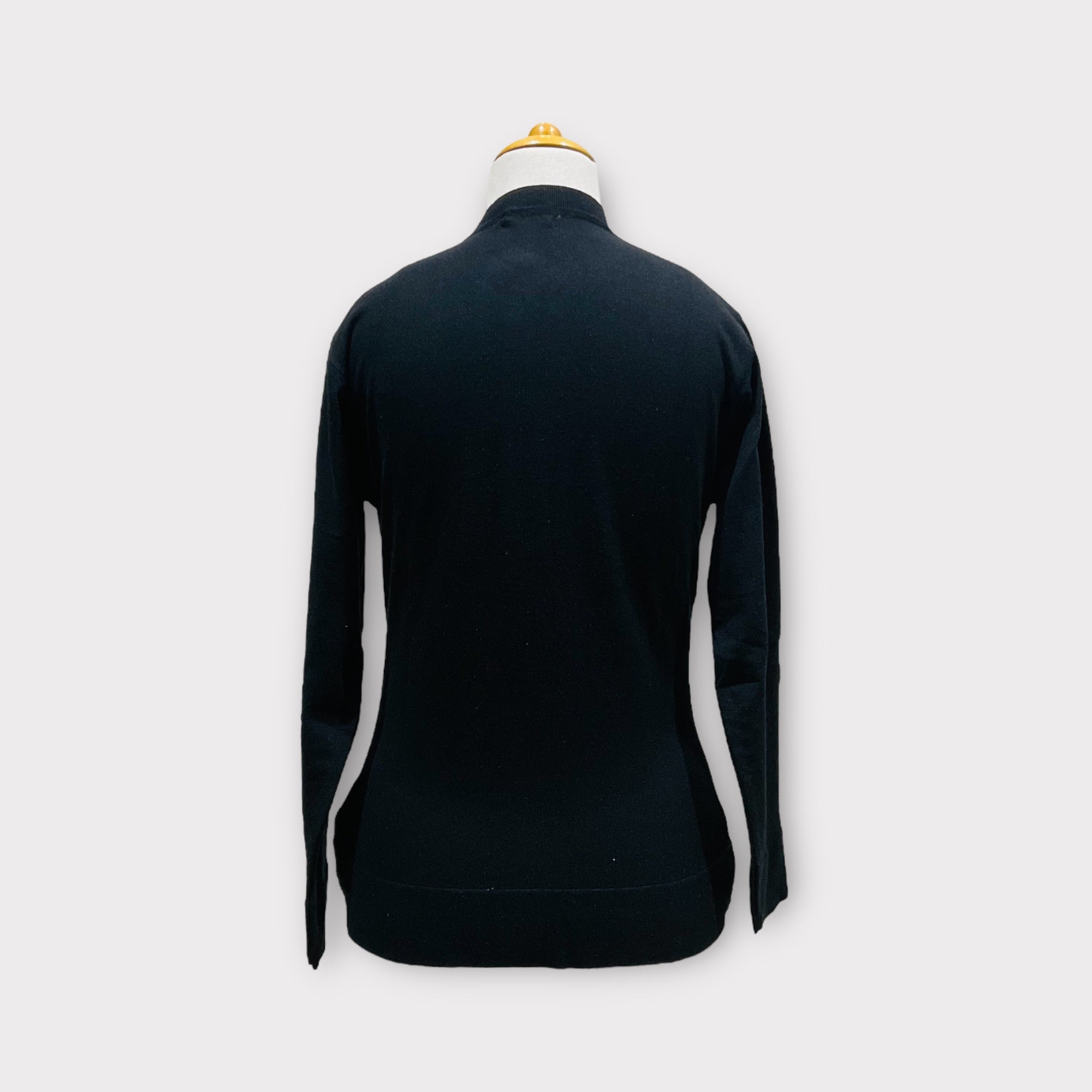 WOMEN SWEATER